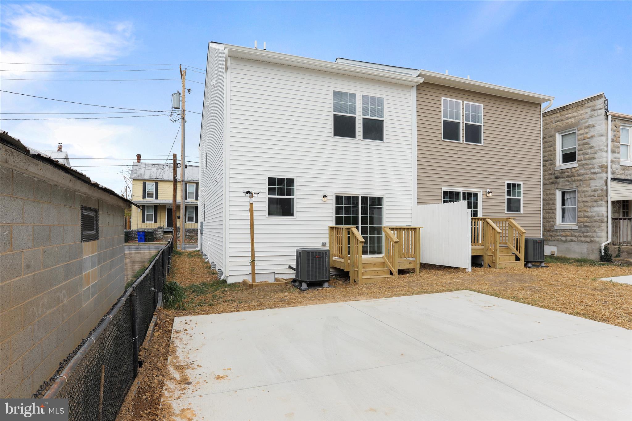 HAGERSTOWN - Residential