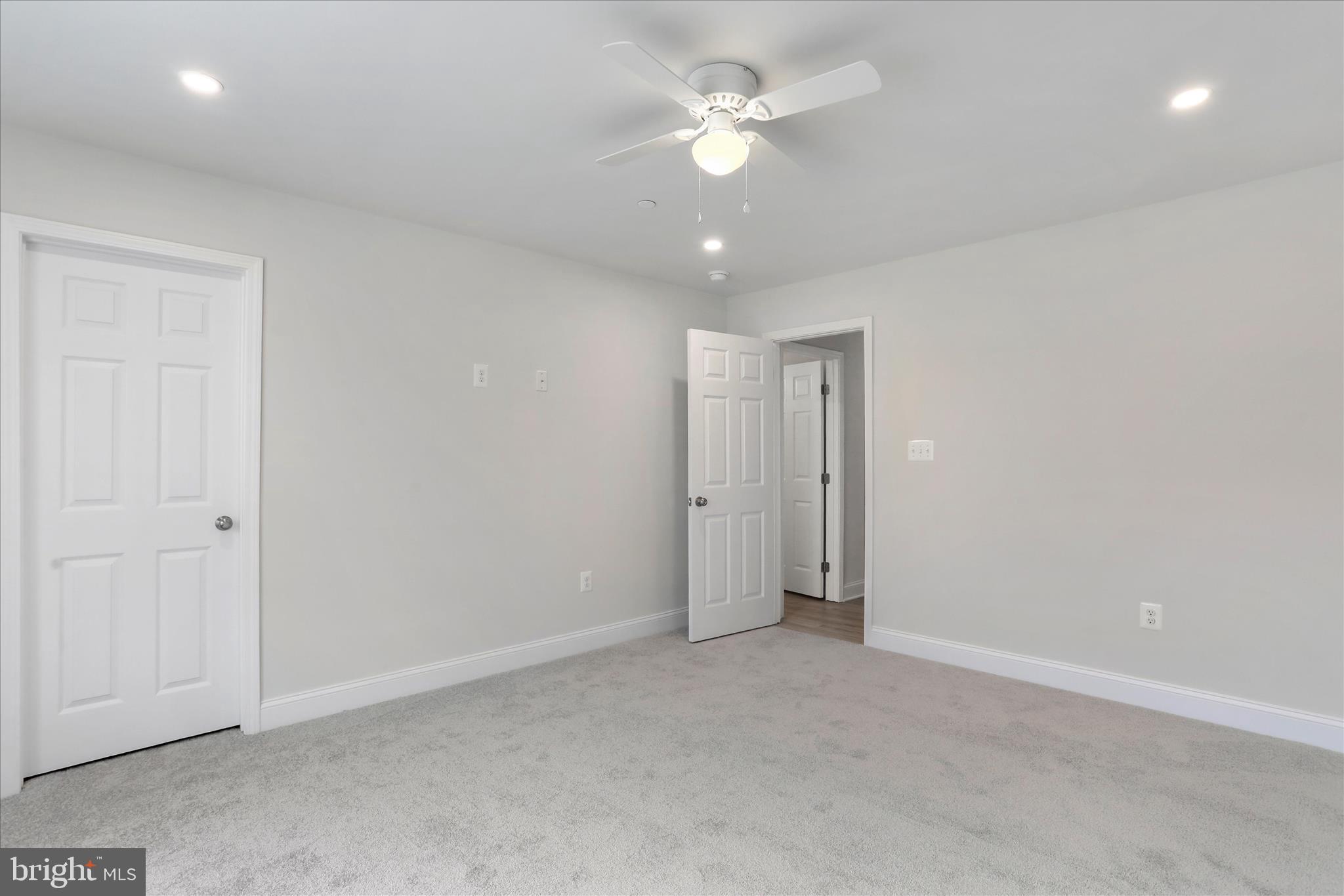 HAGERSTOWN - Residential