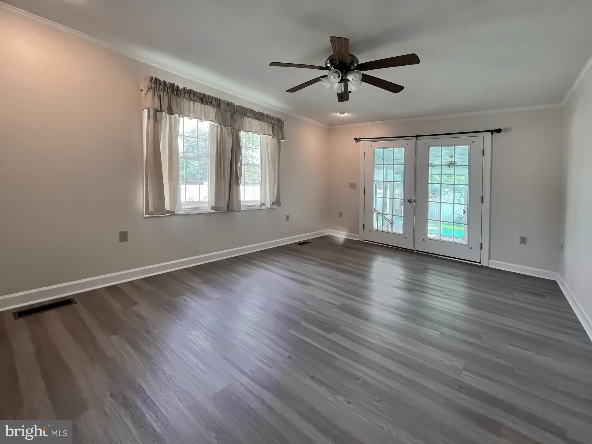 ALGONQUIN - Residential