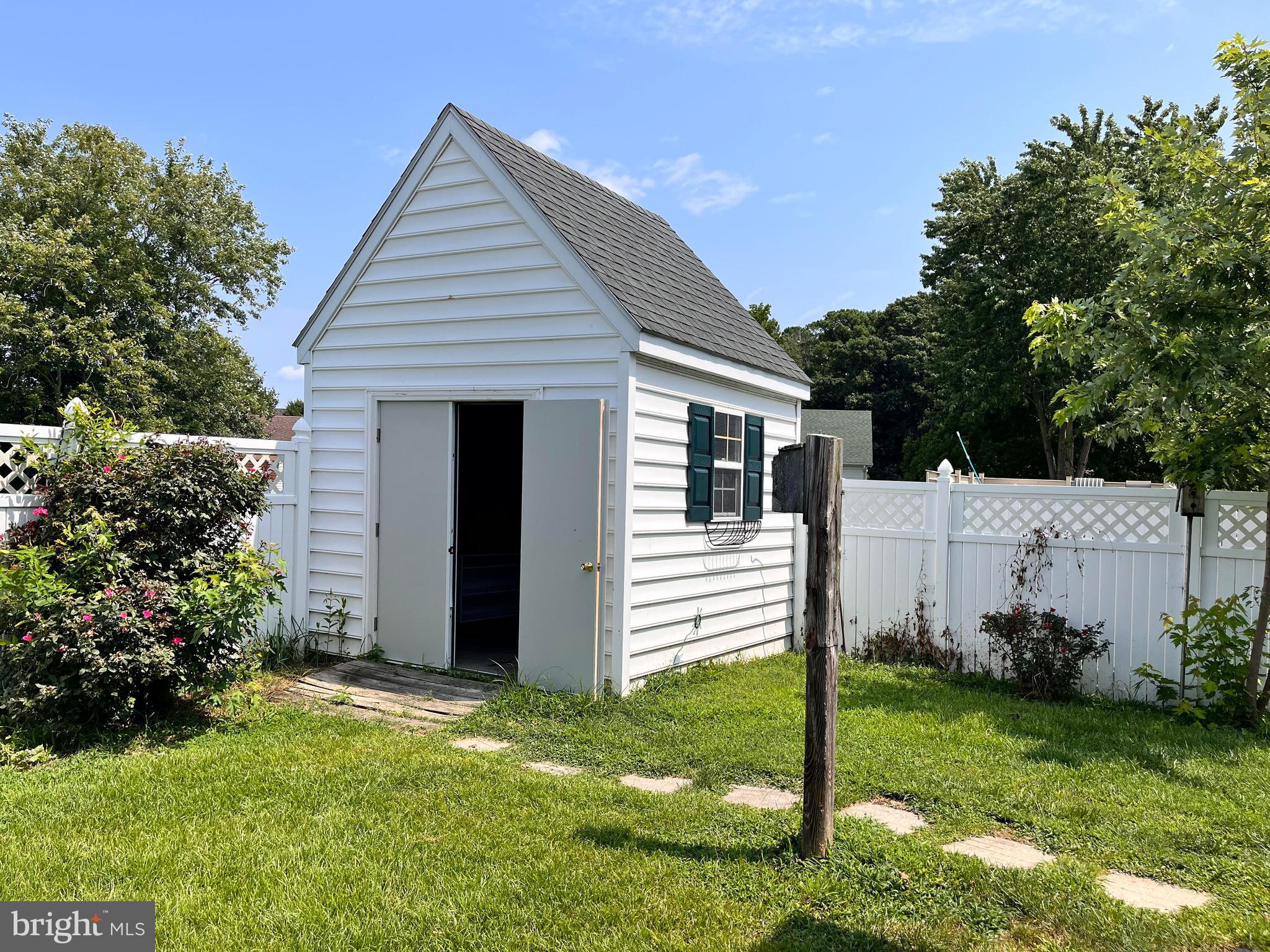 ALGONQUIN - Residential