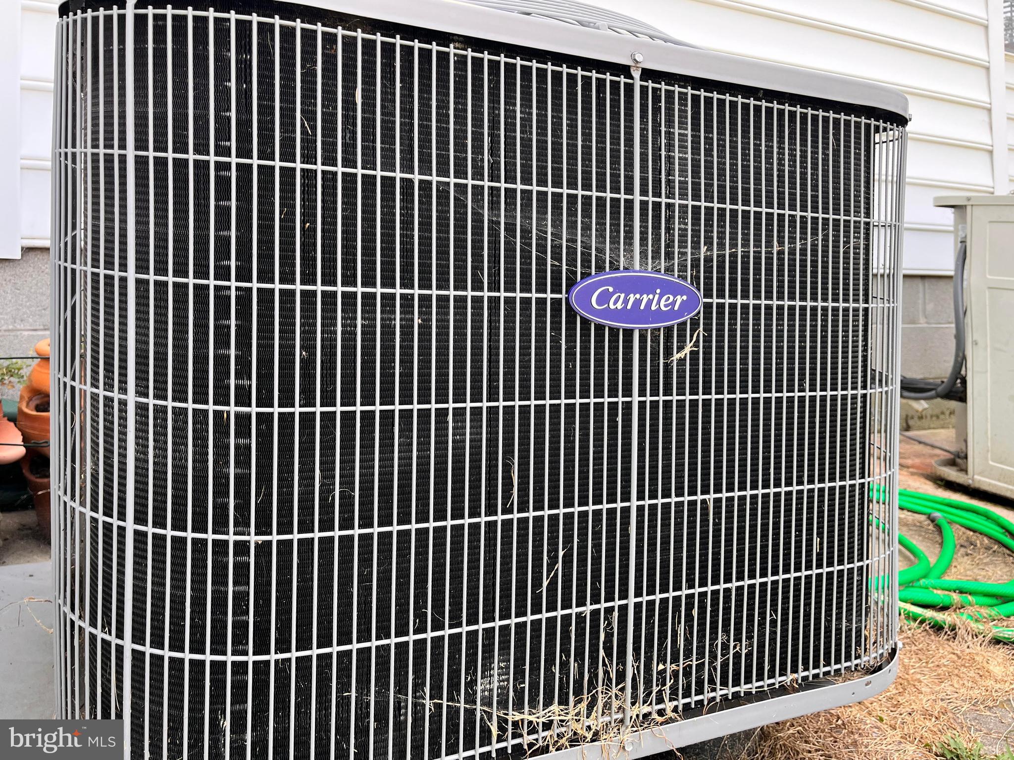 ALGONQUIN - Residential