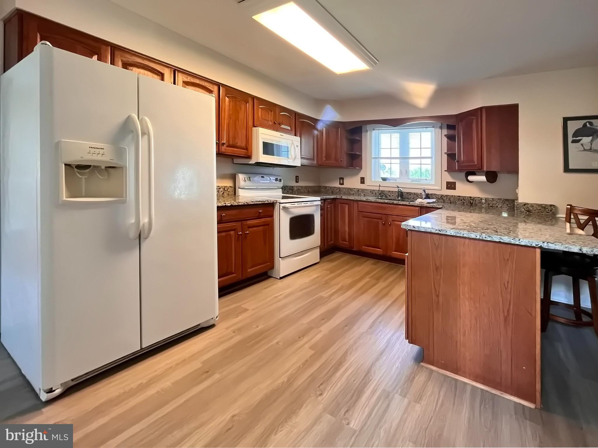 ALGONQUIN - Residential