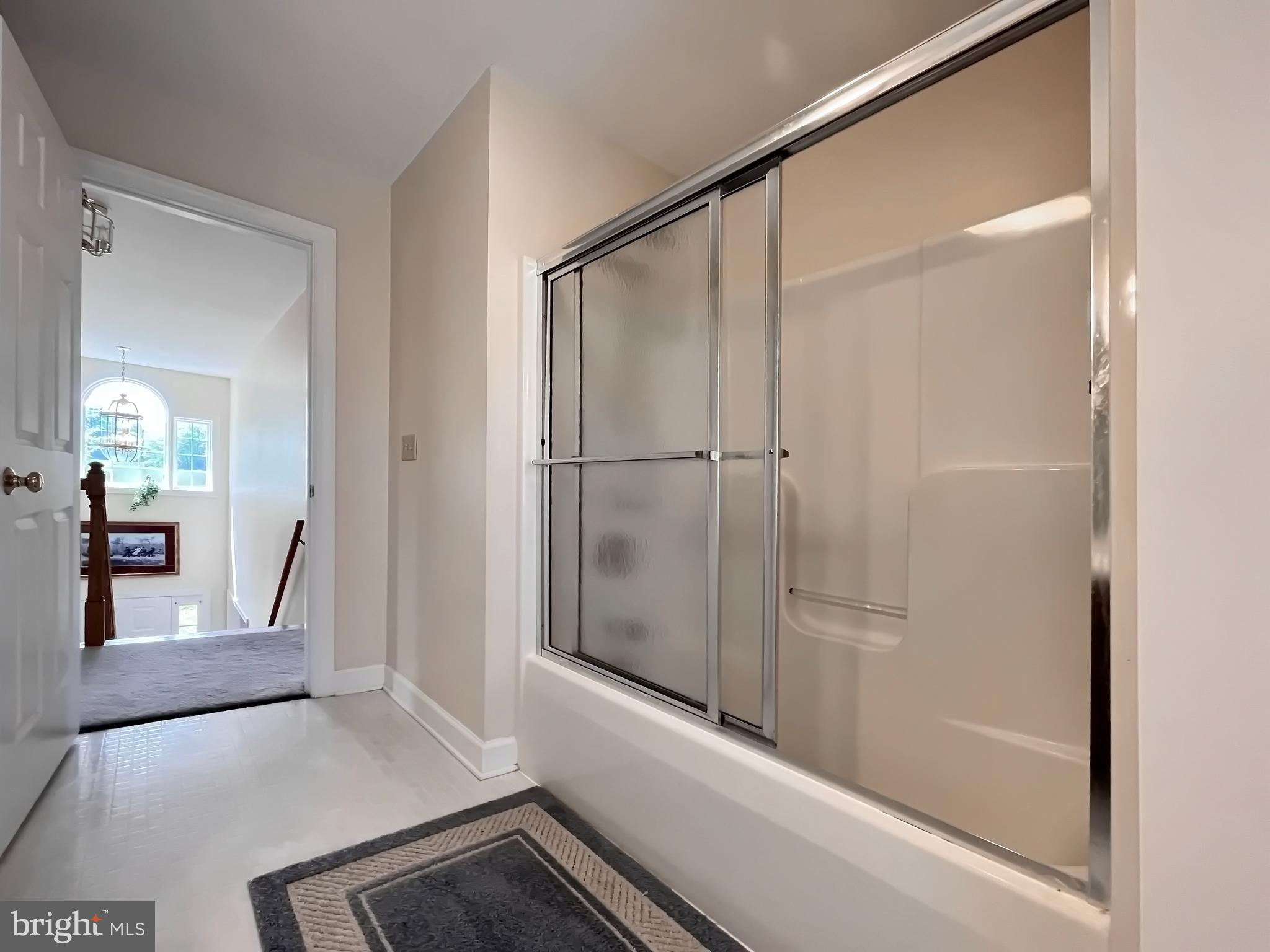 ALGONQUIN - Residential