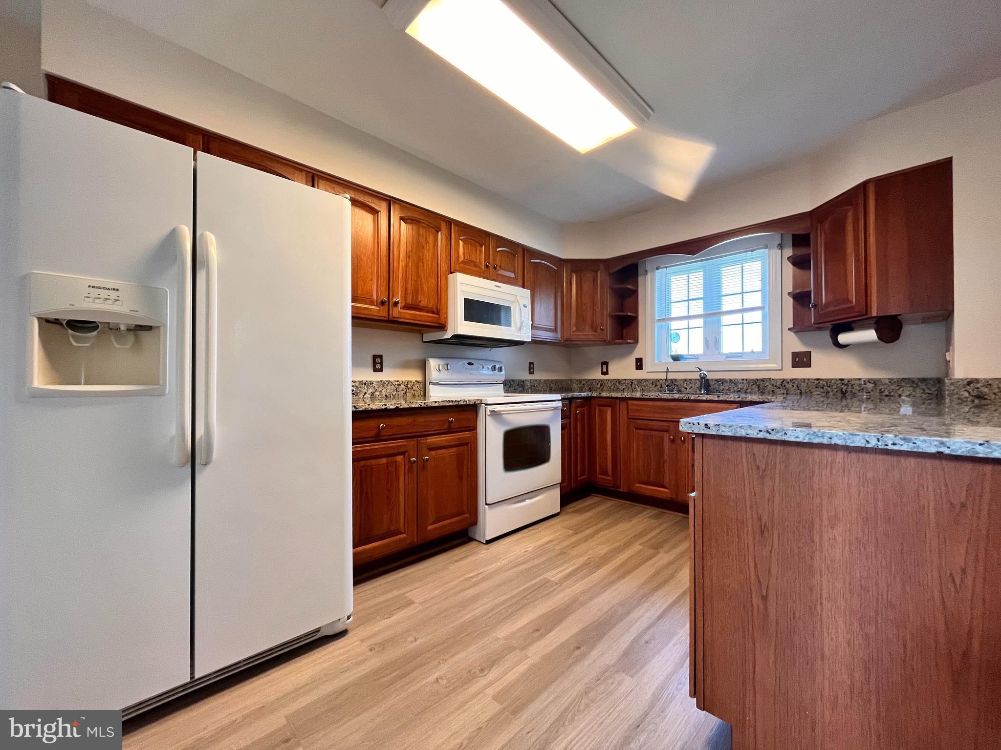 ALGONQUIN - Residential