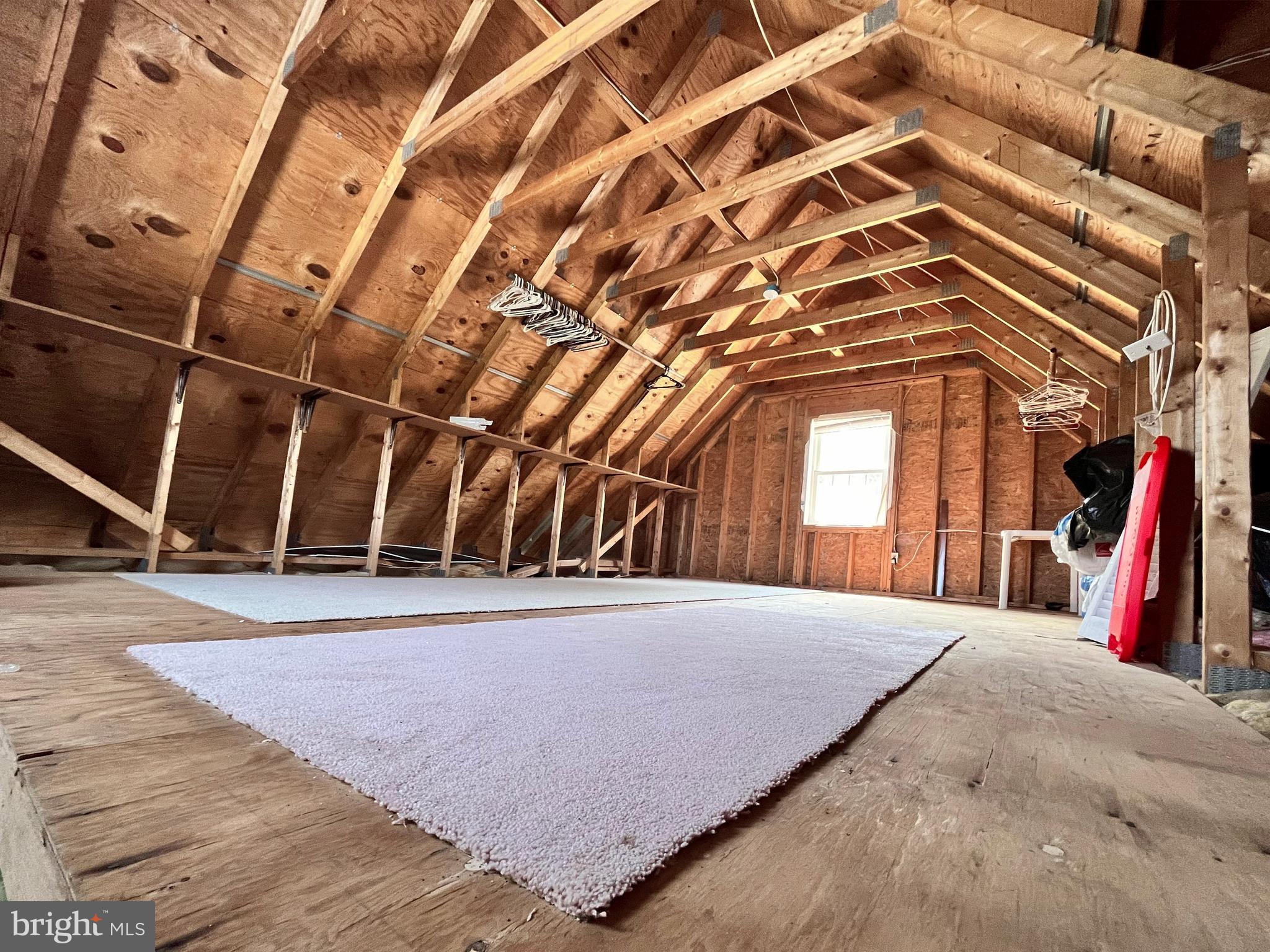 ALGONQUIN - Residential