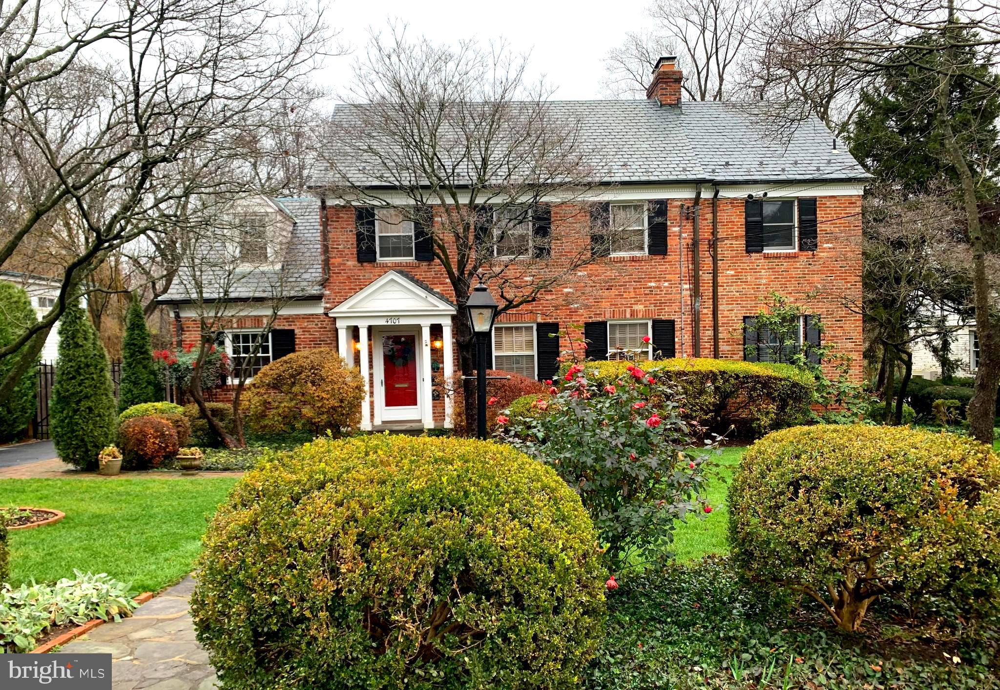 LOCUST HILL ESTATES - Residential