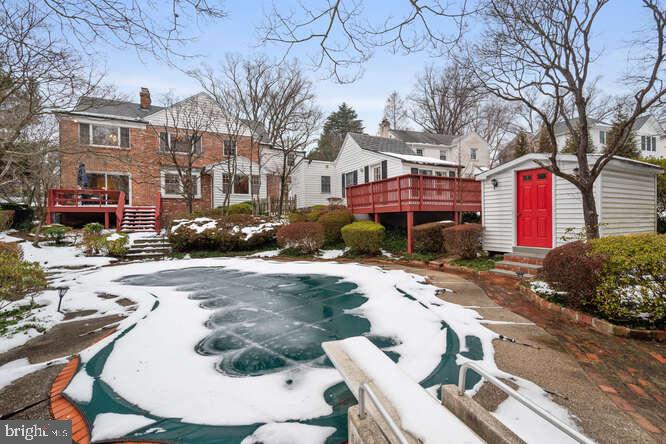 LOCUST HILL ESTATES - Residential