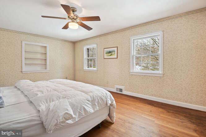 LOCUST HILL ESTATES - Residential