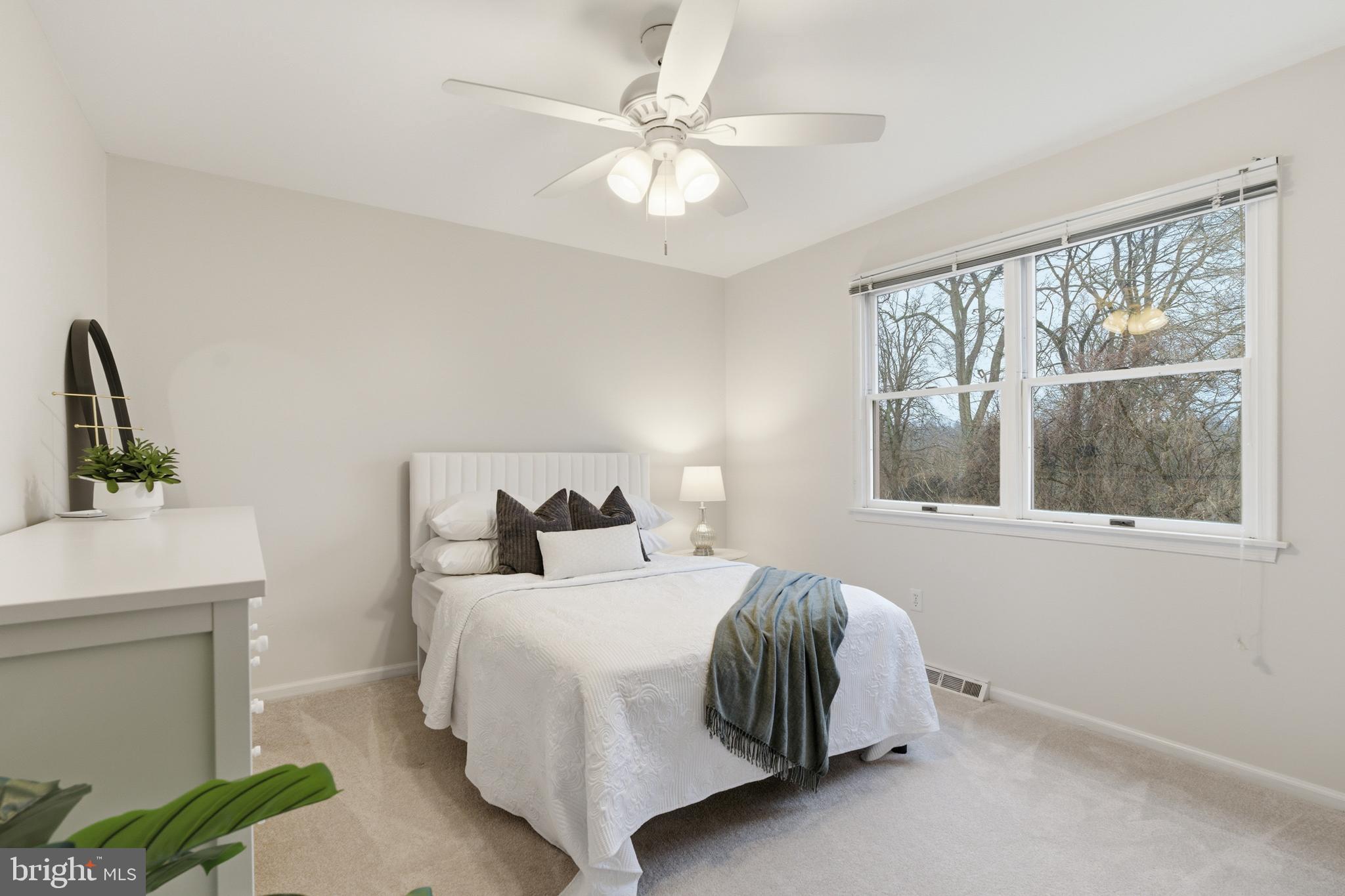 FOX FIELDS - Residential