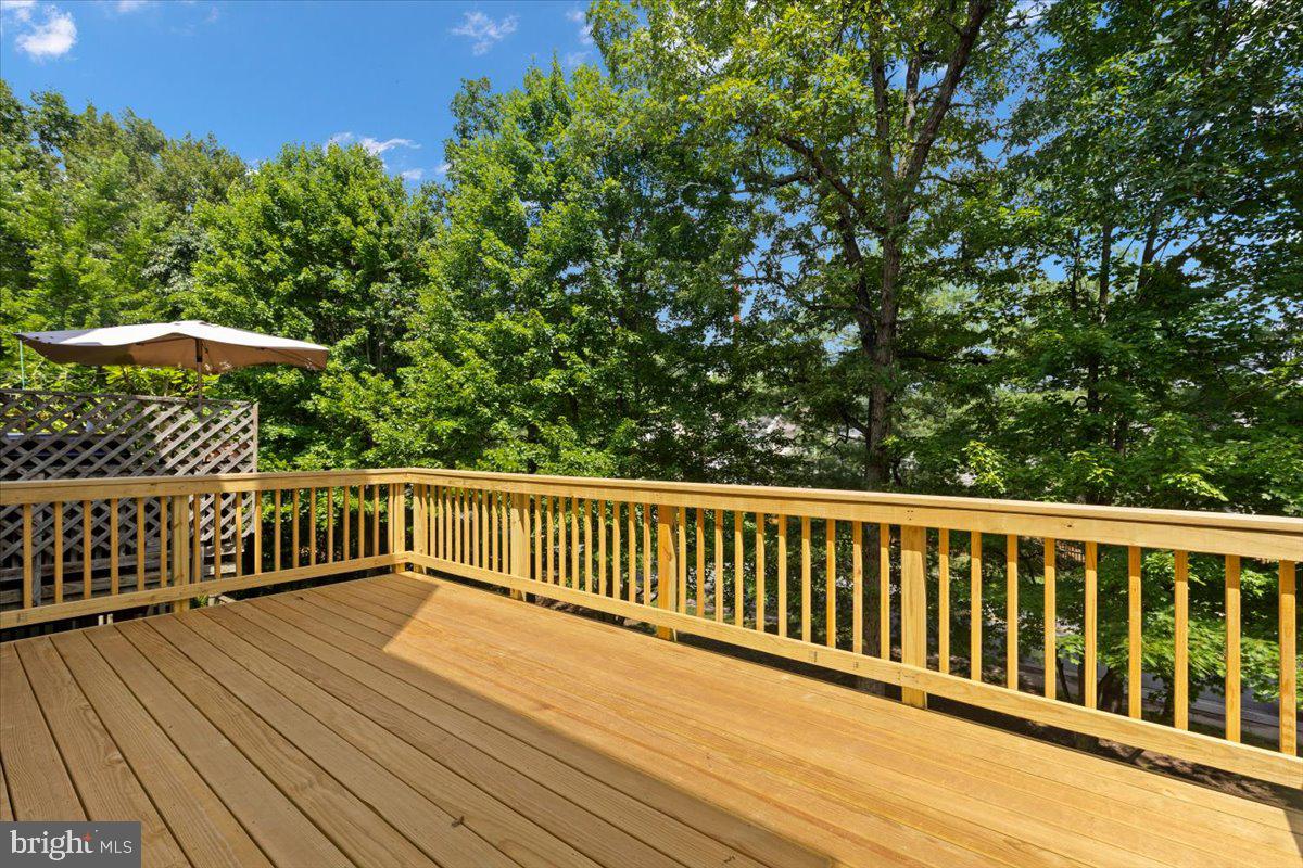 6836 KERRYWOOD CIRCLE