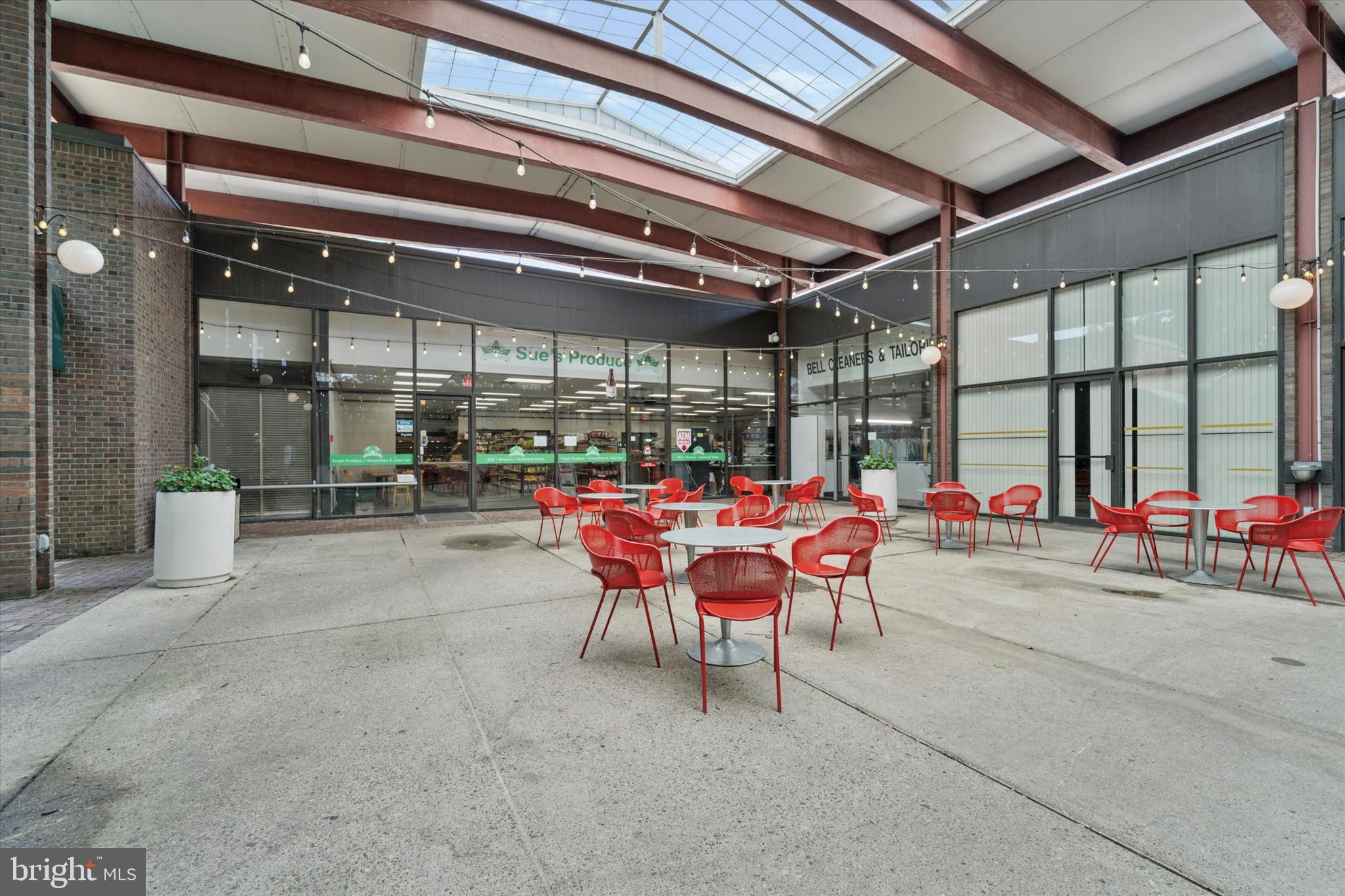 SOCIETY HILL - Residential