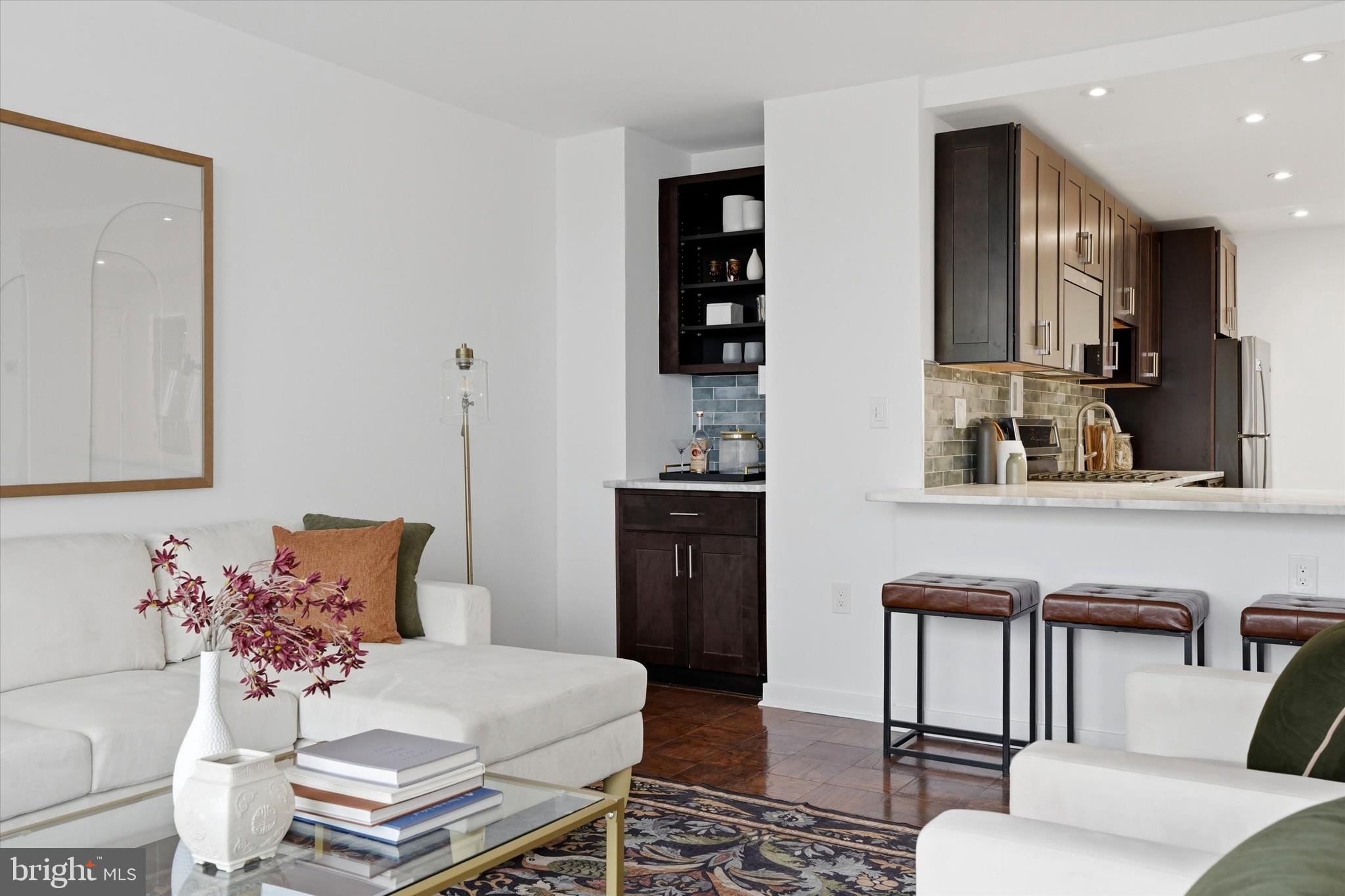 200 LOCUST STREET 29FN