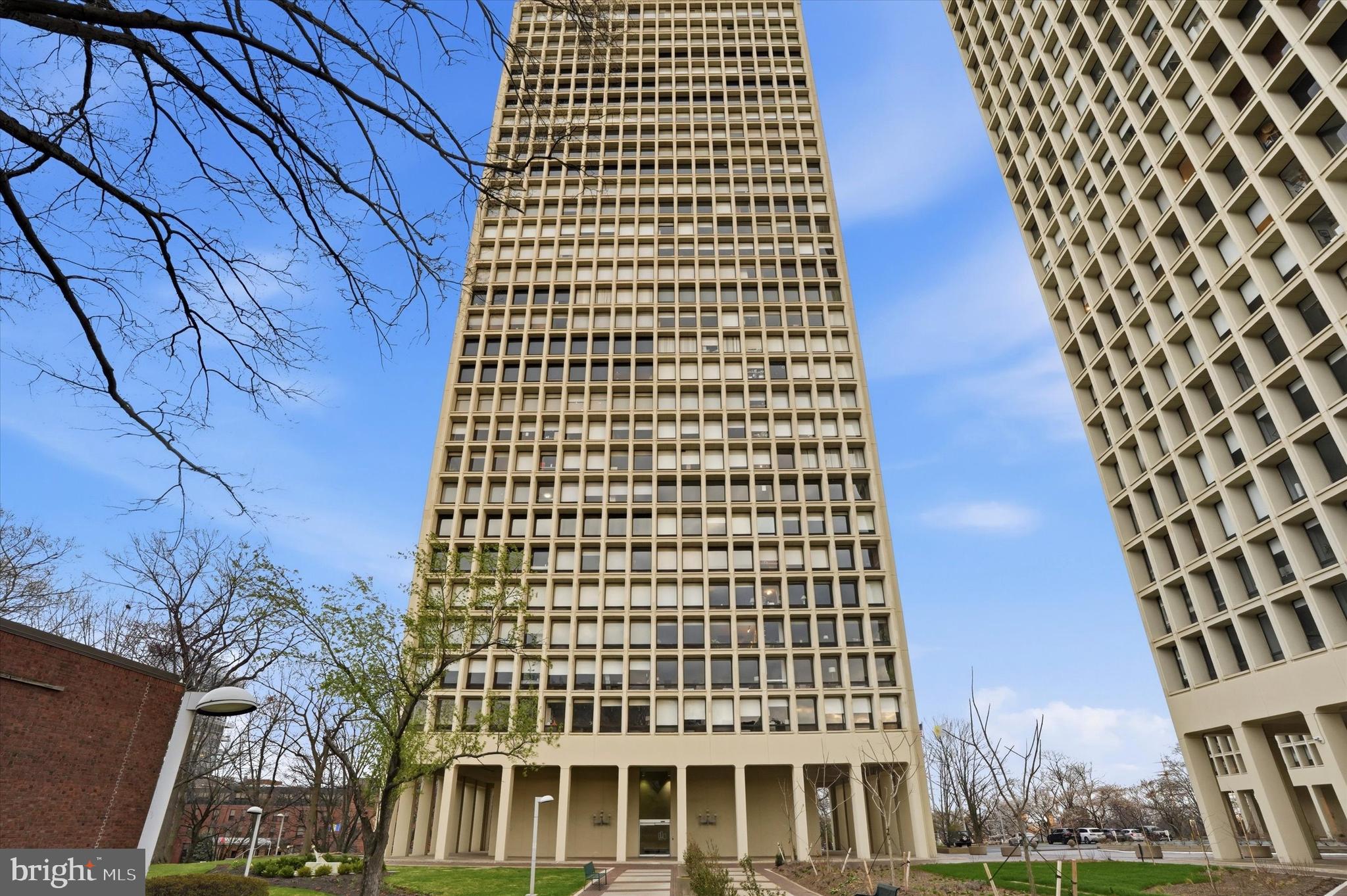 SOCIETY HILL - Residential