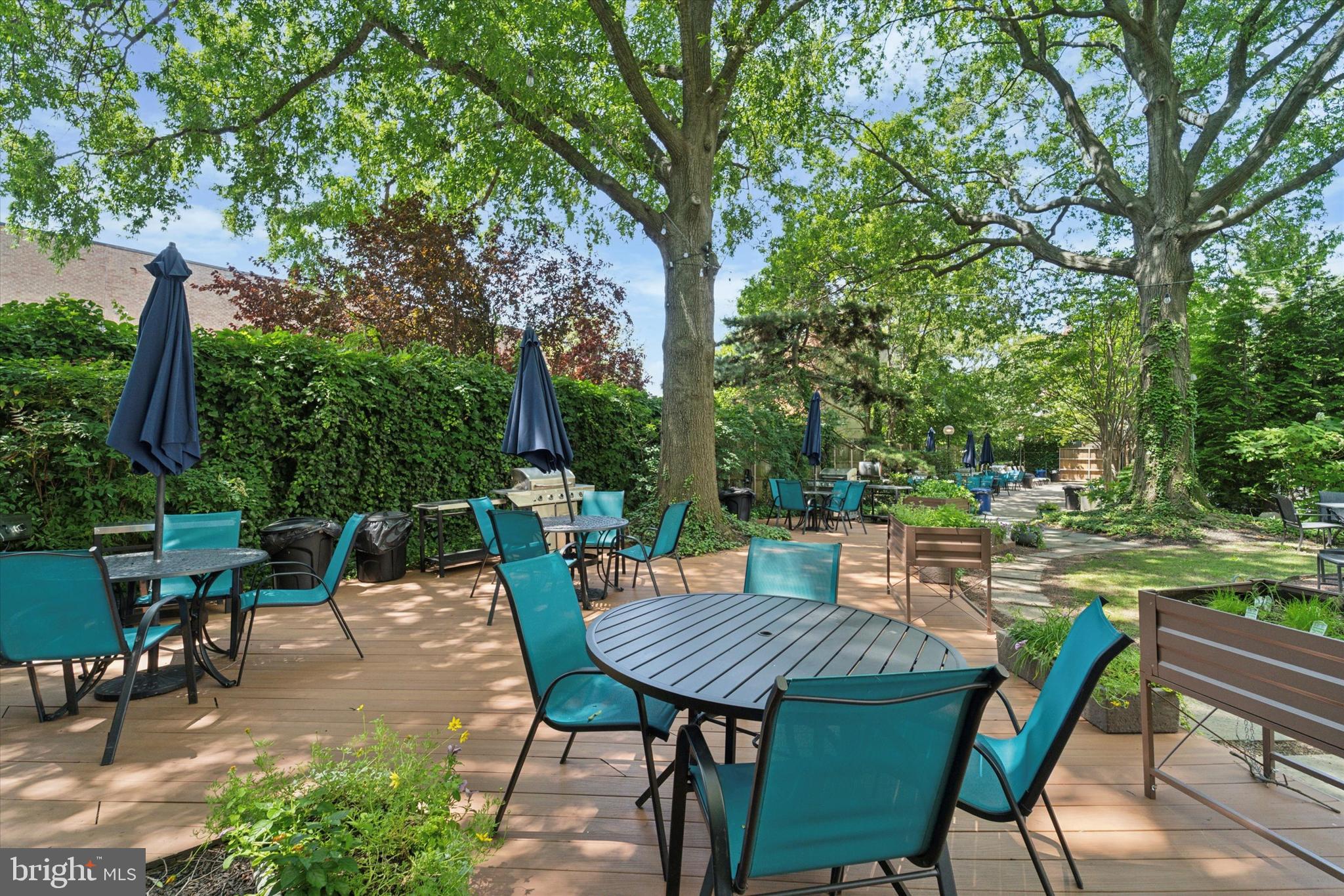 SOCIETY HILL - Residential