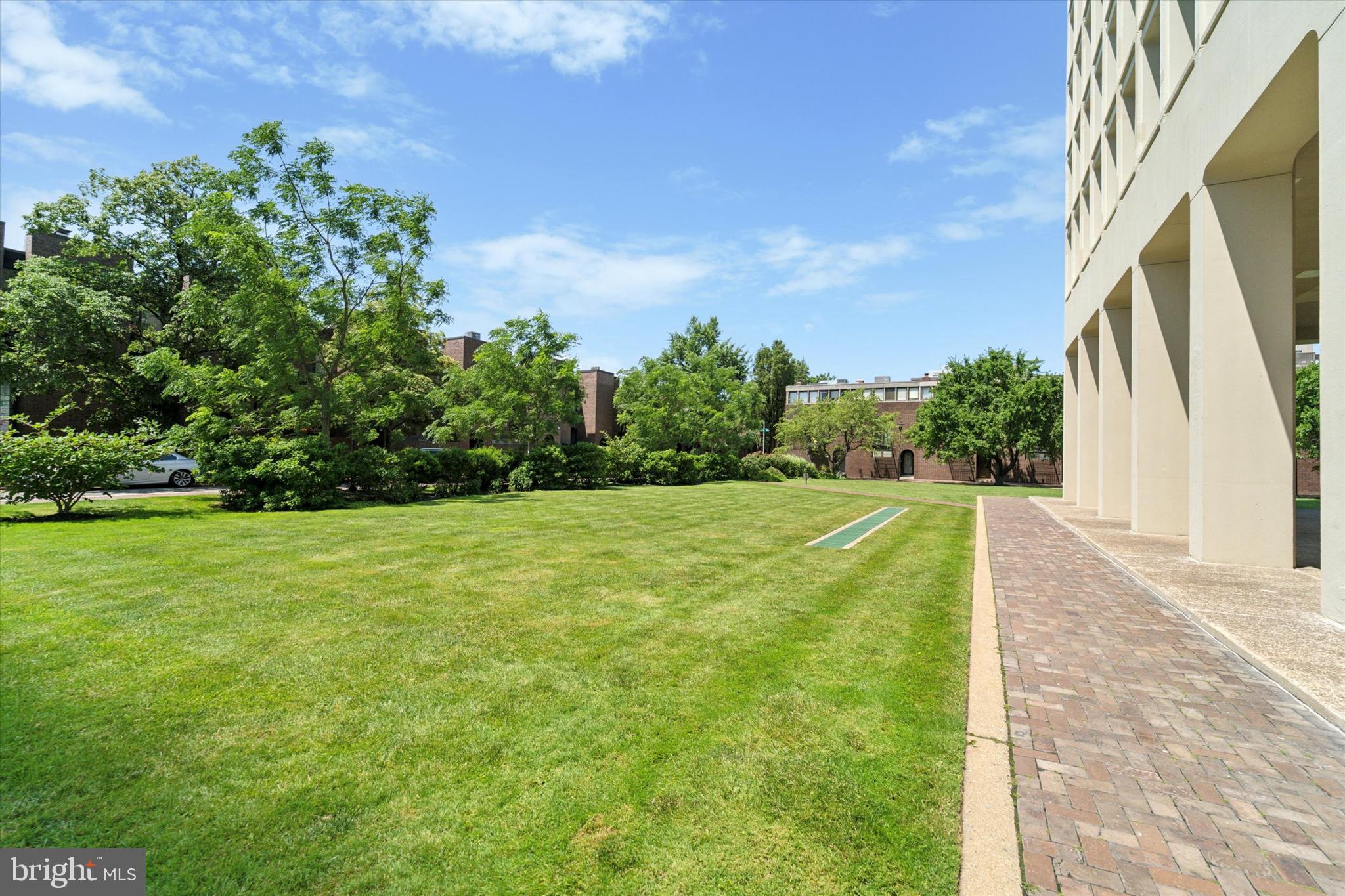 SOCIETY HILL - Residential