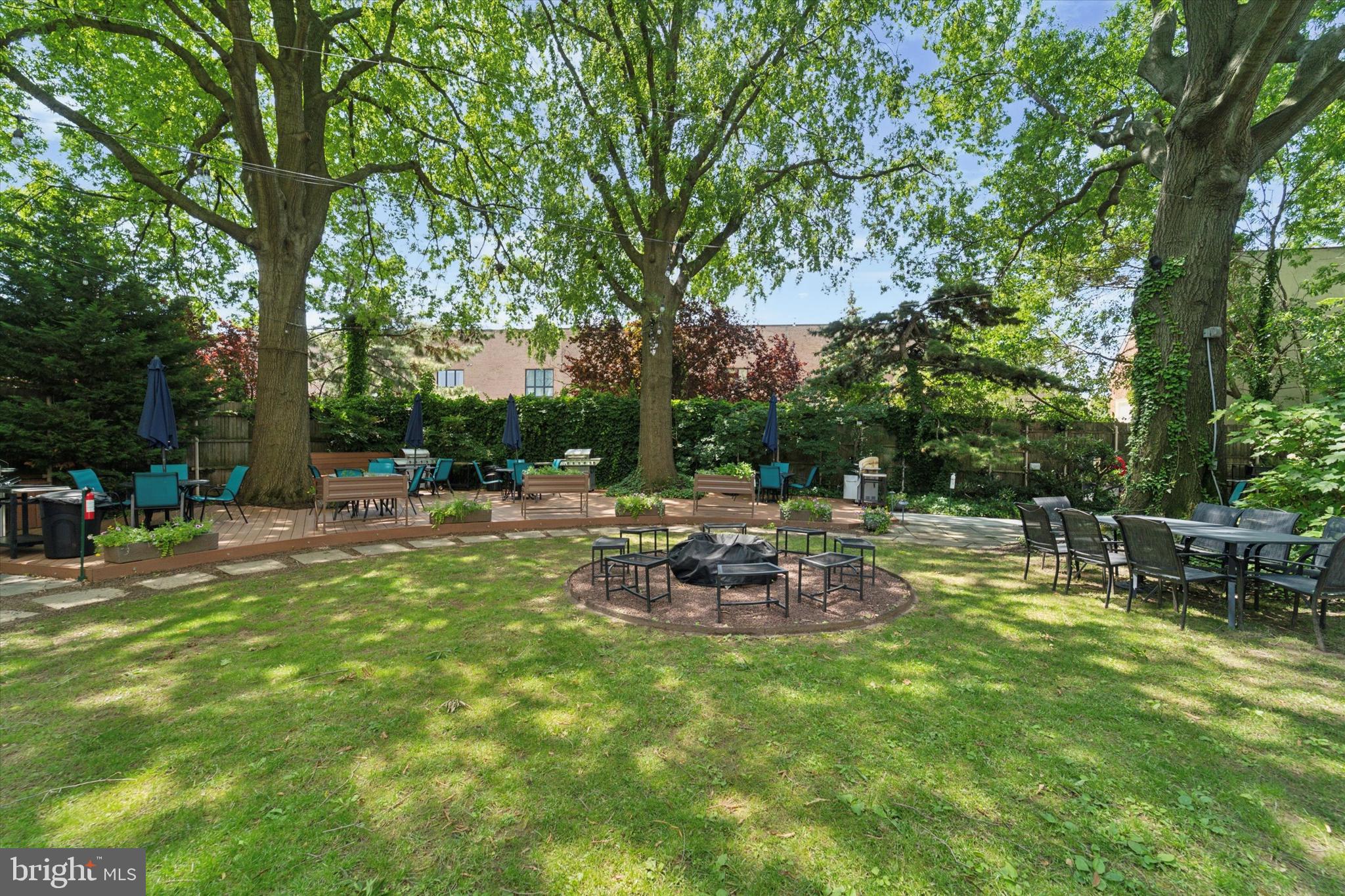 SOCIETY HILL - Residential