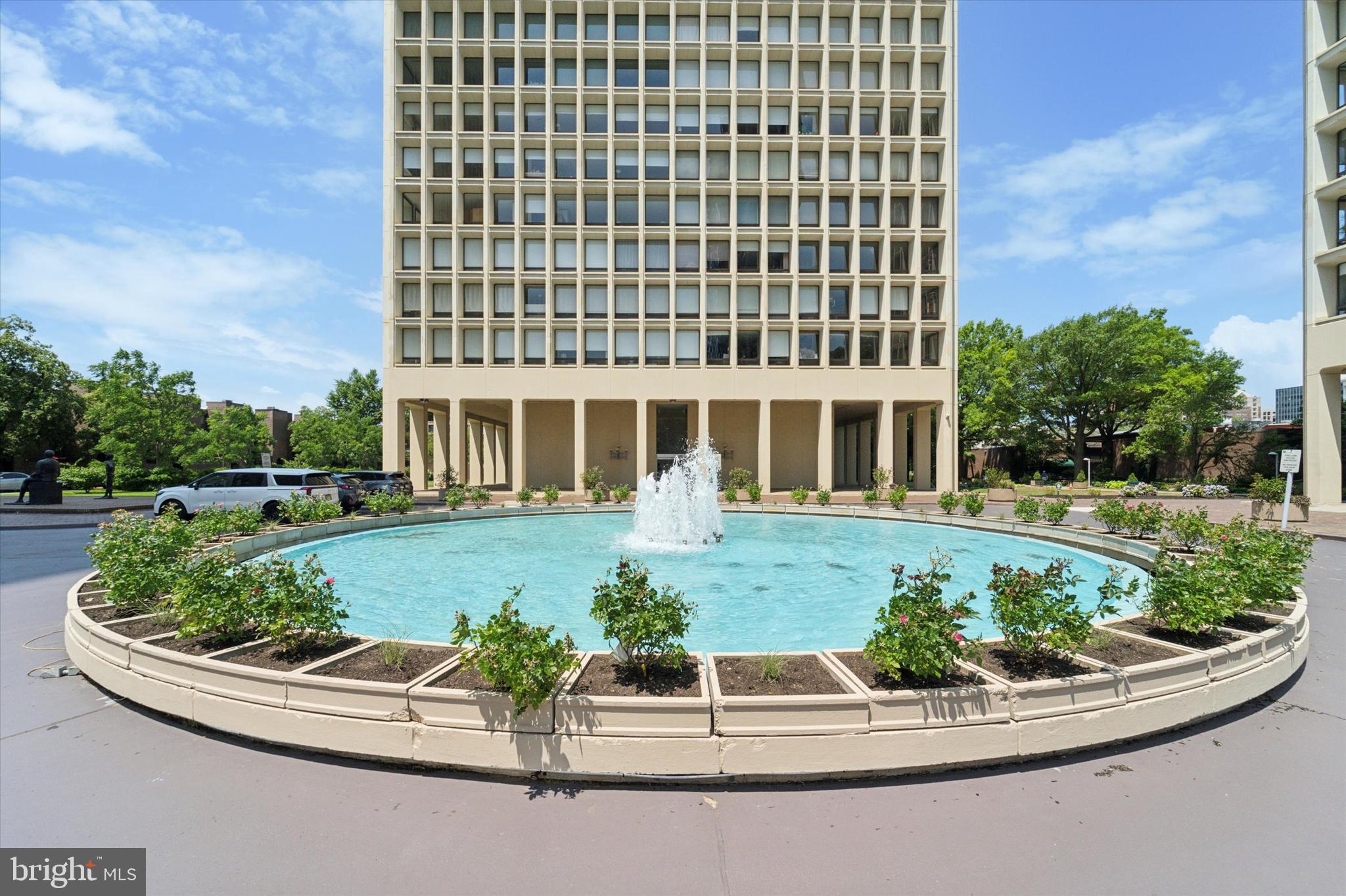 SOCIETY HILL - Residential