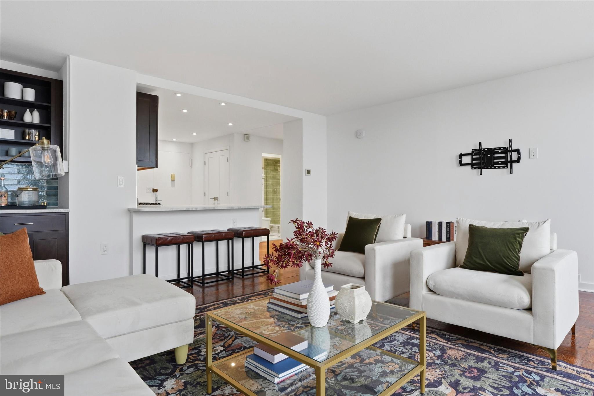 200 LOCUST STREET 29FN