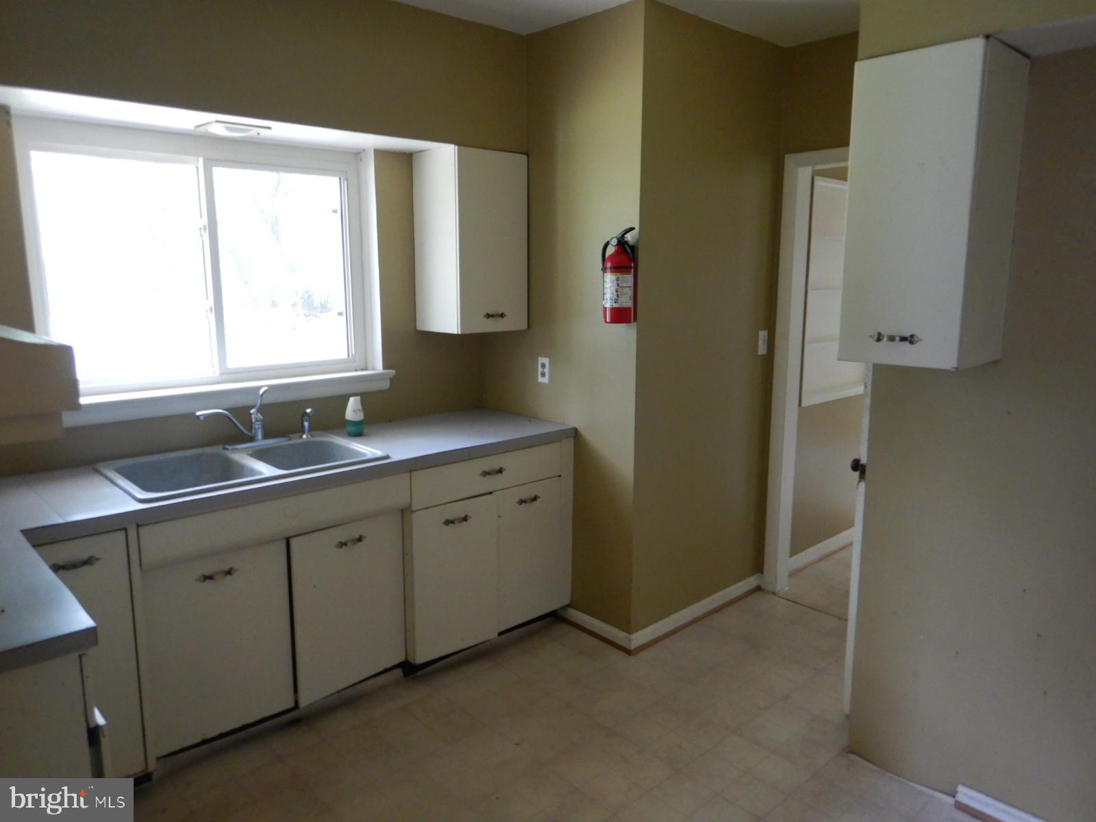 LAYTONSVILLE OUTSIDE - Residential