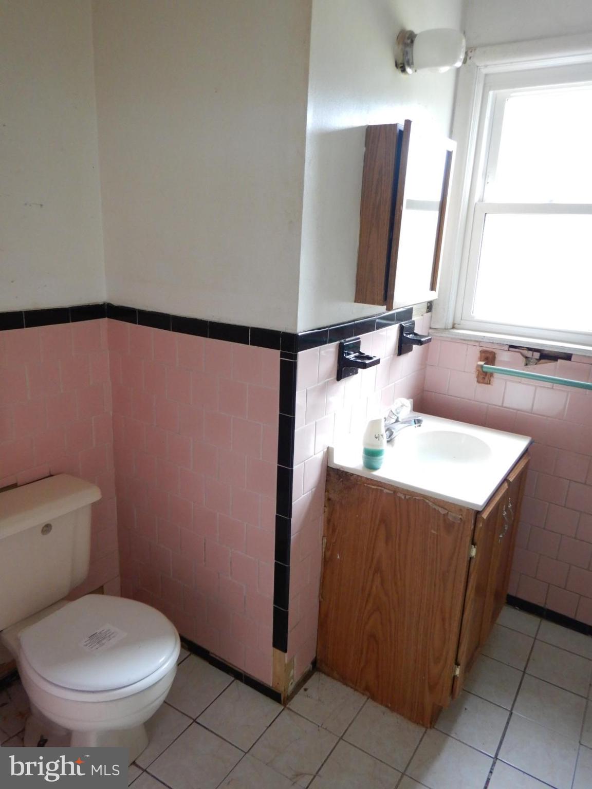 LAYTONSVILLE OUTSIDE - Residential