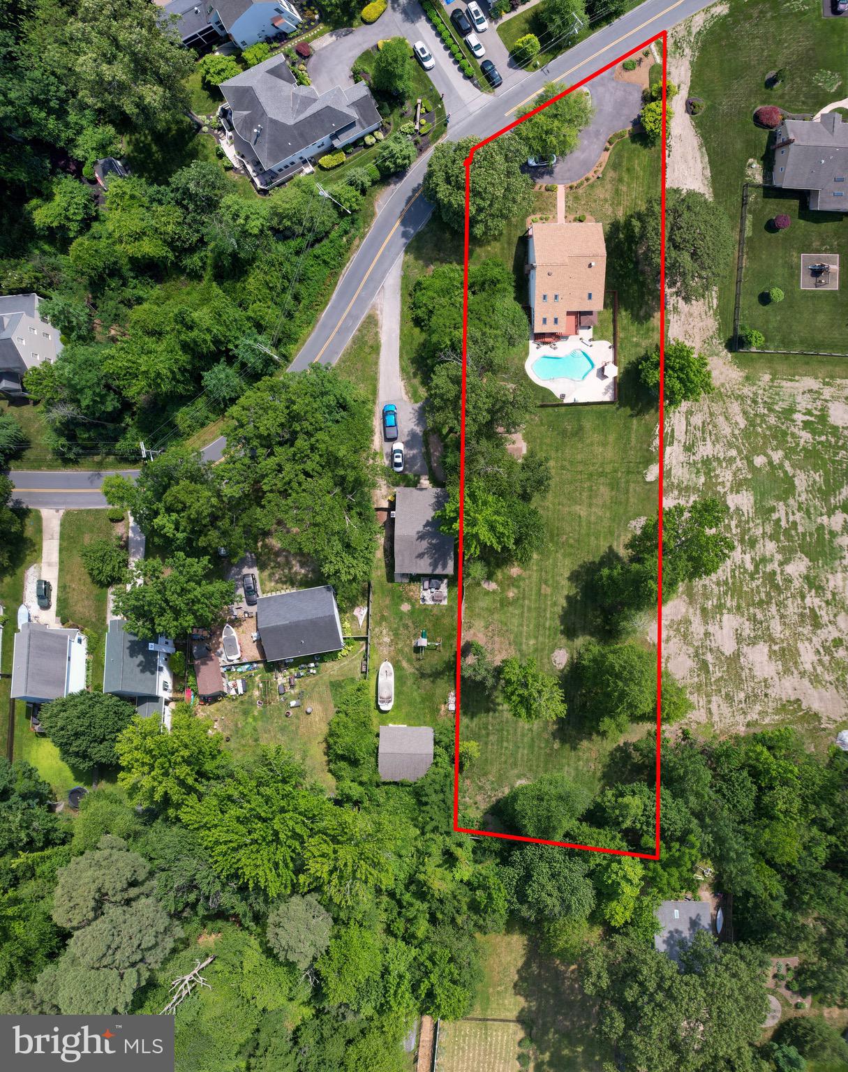 324 SOUTH DRIVE
