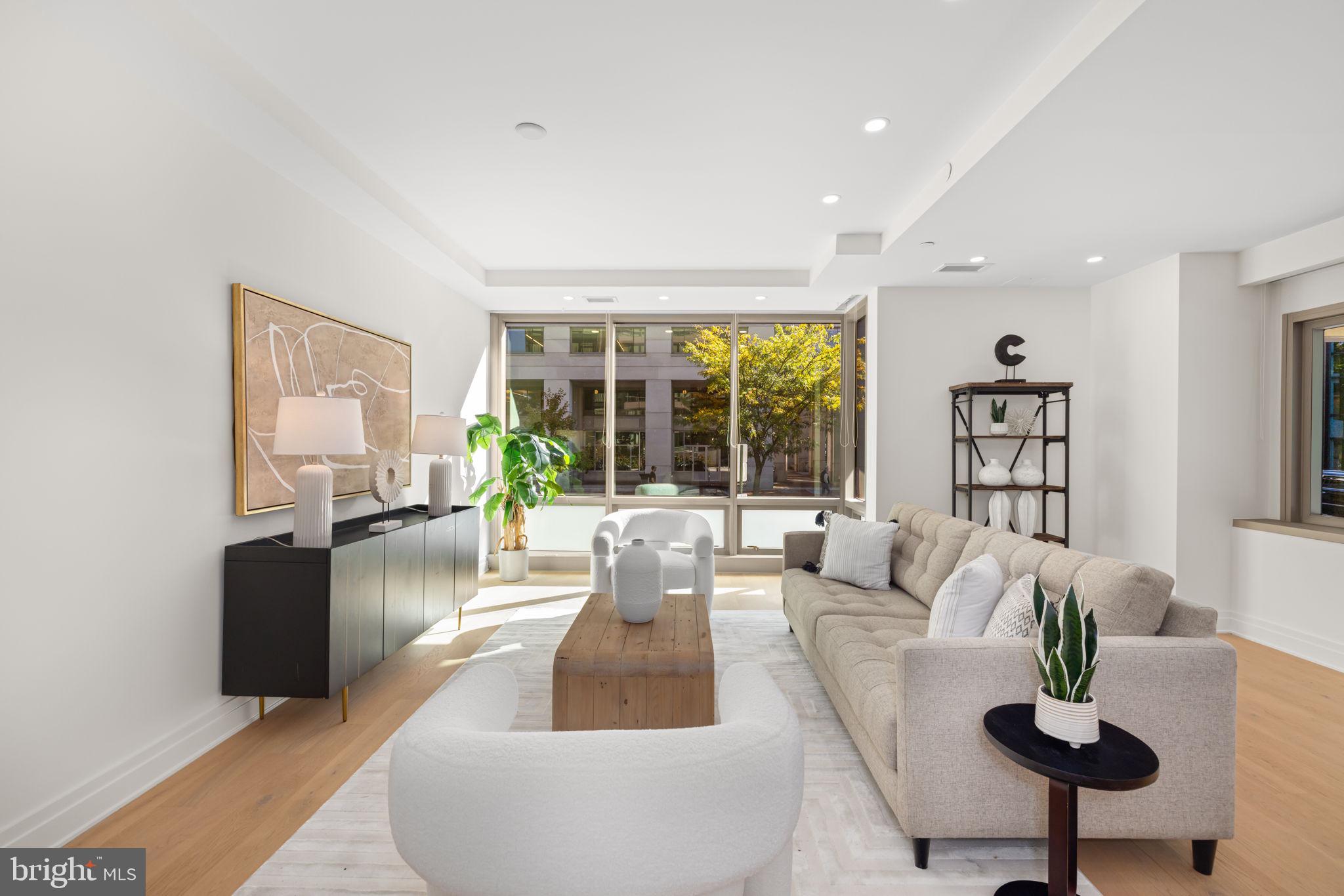 2501 M STREET NW T04