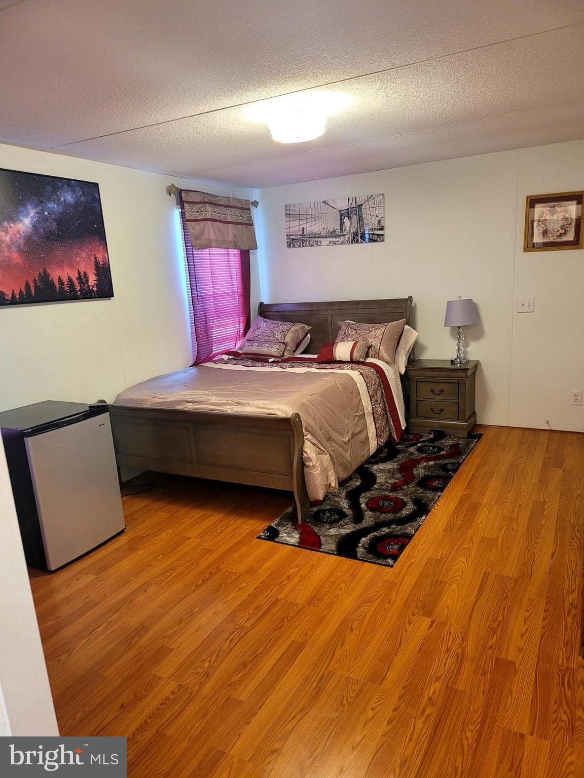 MIDWAY MOBILE VILLAGE - Residential