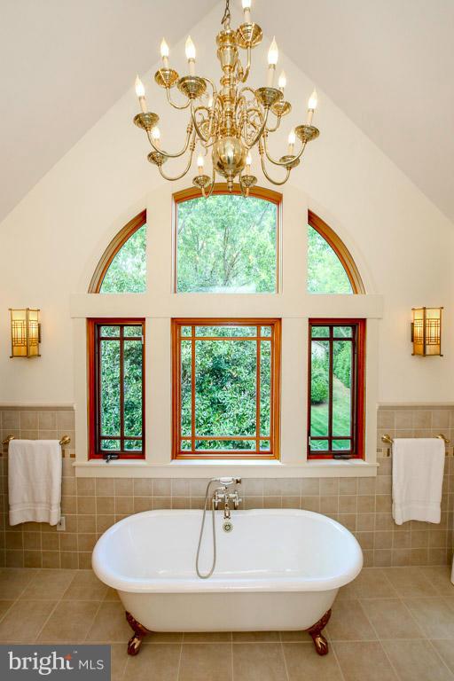 BYWATER ESTATES - Residential