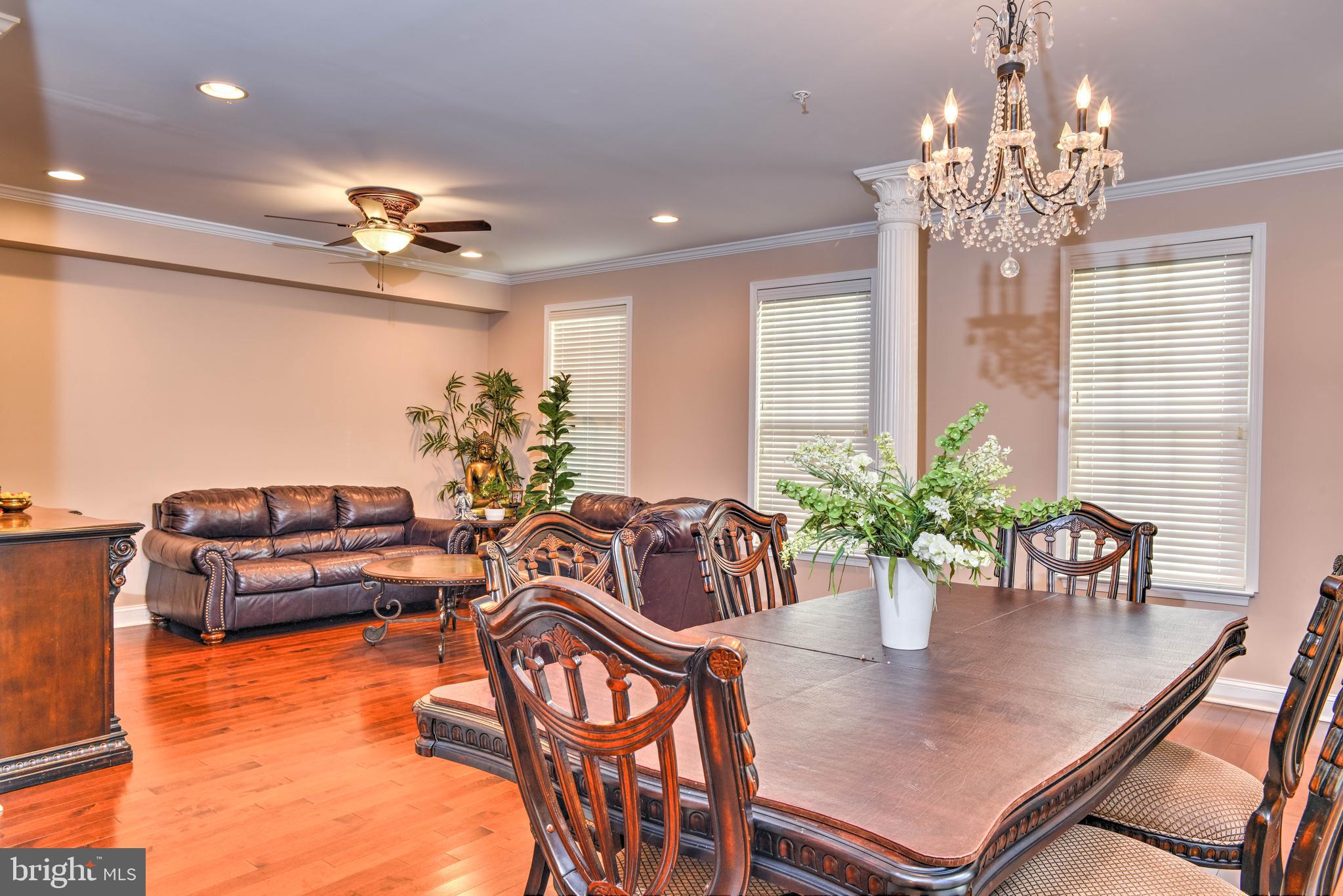 EMERALD WALK - Residential