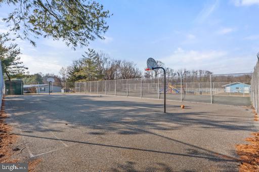 BOONES ESTATES - Residential