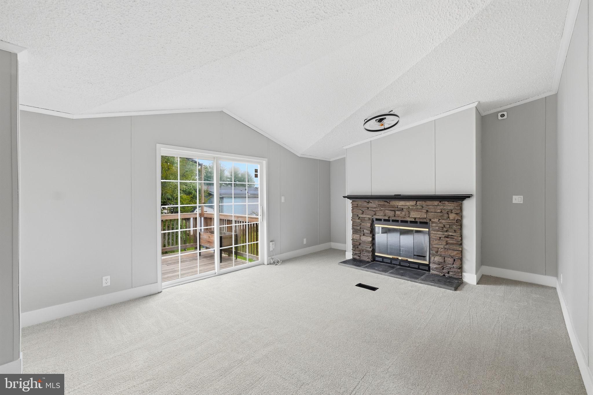 BOONES ESTATES - Residential