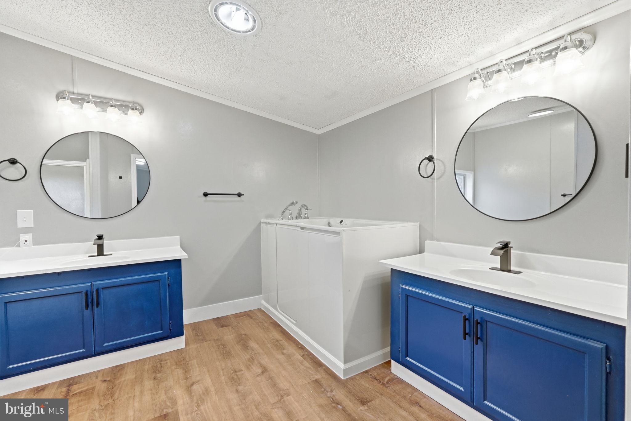 BOONES ESTATES - Residential