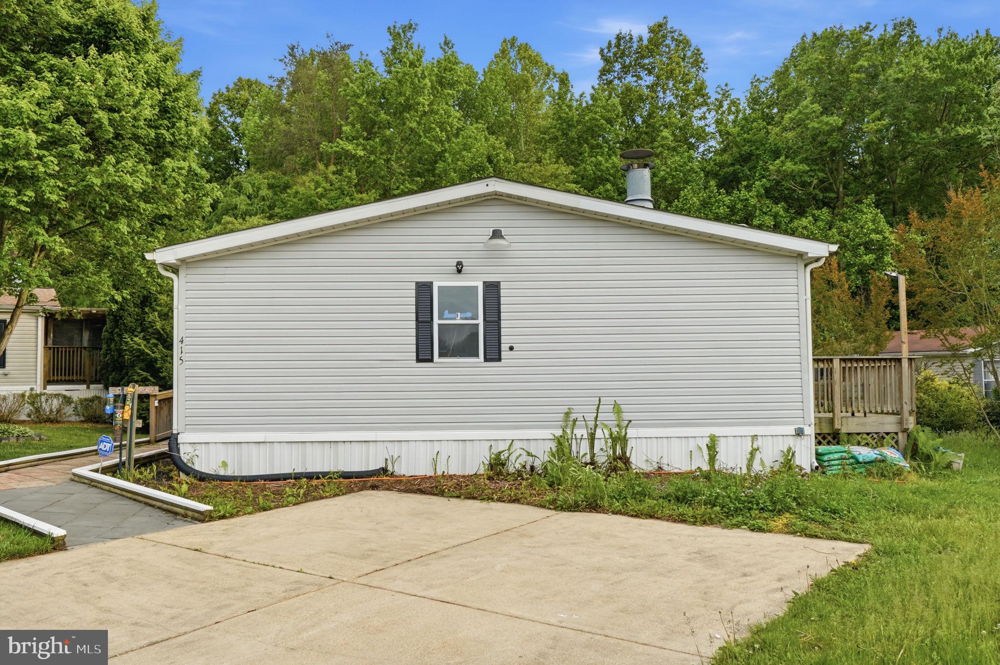 BOONES ESTATES - Residential