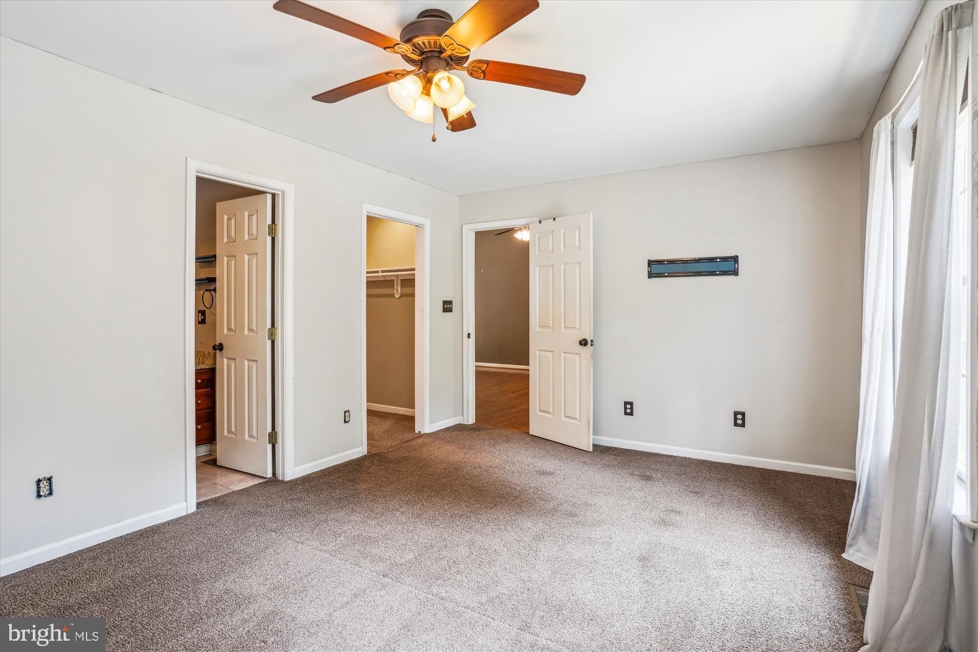 DRUM POINT - Residential