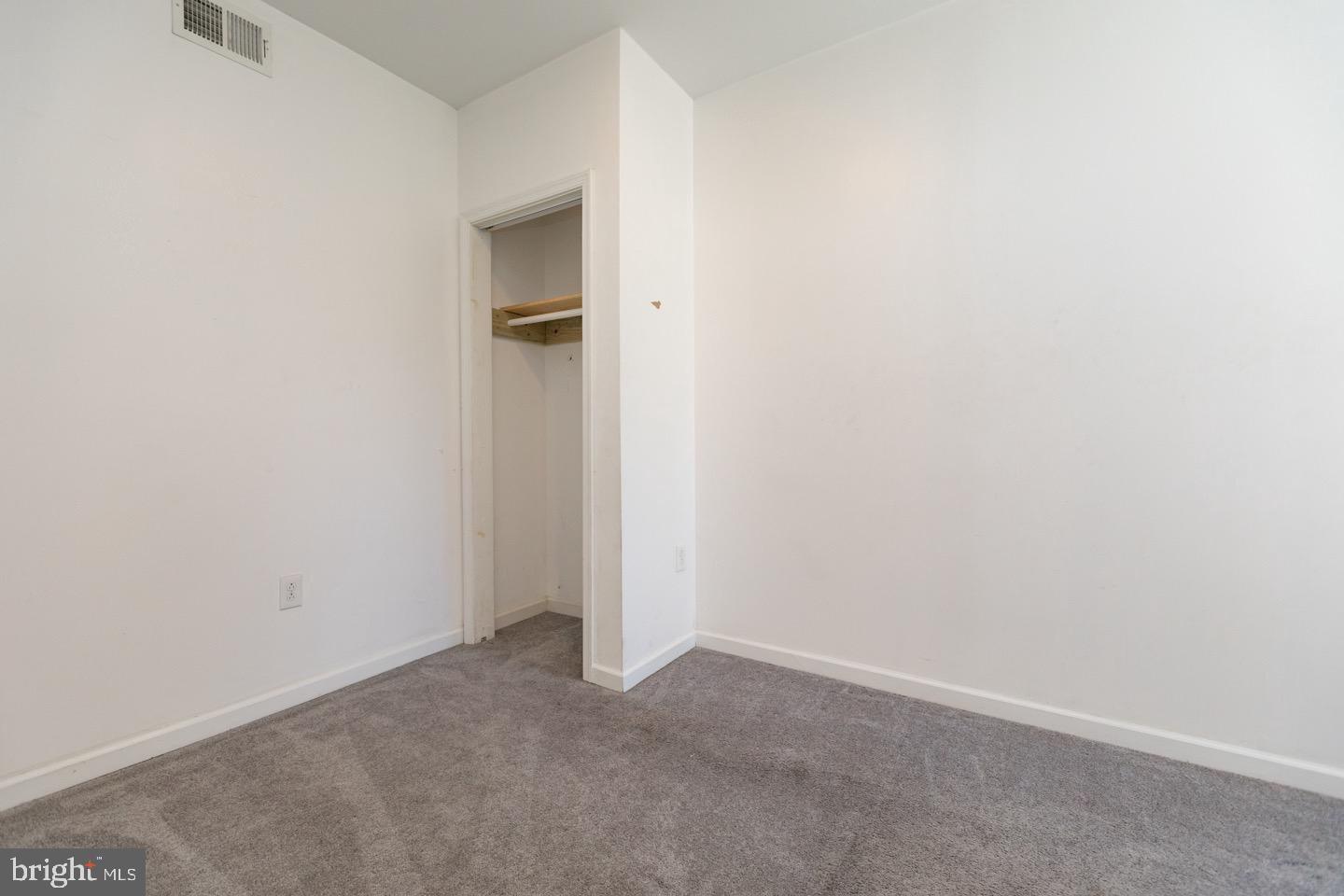 POINT BREEZE - Residential Lease