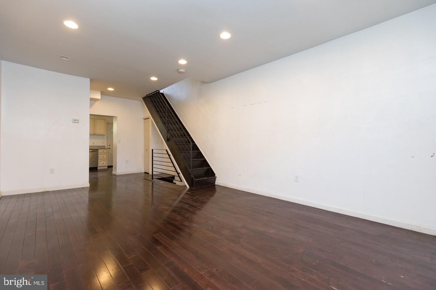 POINT BREEZE - Residential Lease