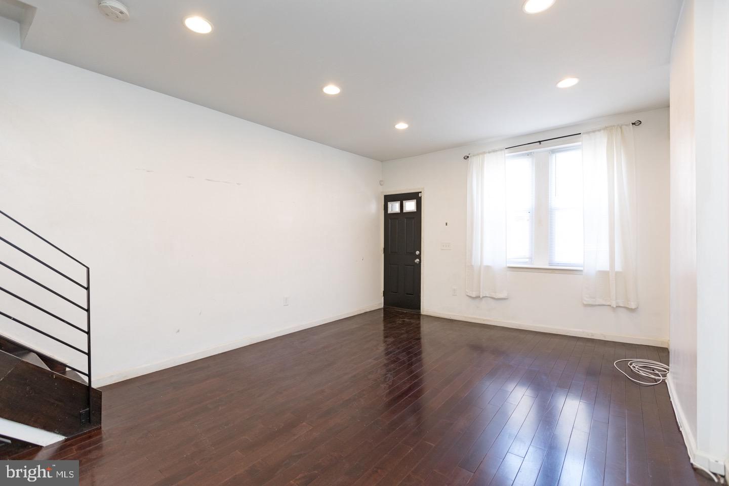 POINT BREEZE - Residential Lease