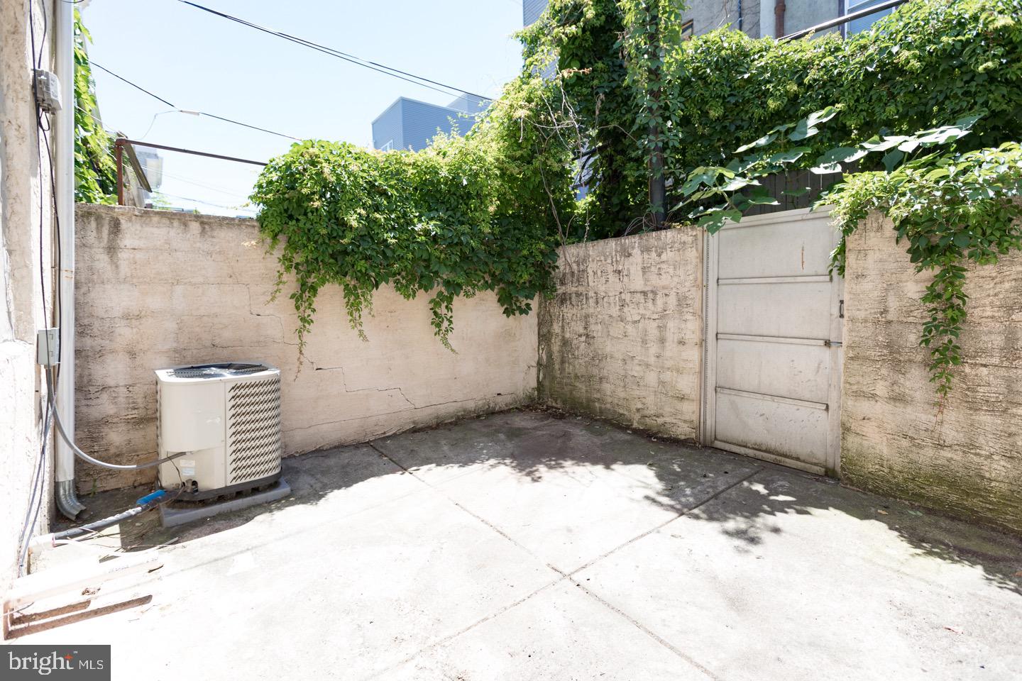 POINT BREEZE - Residential Lease