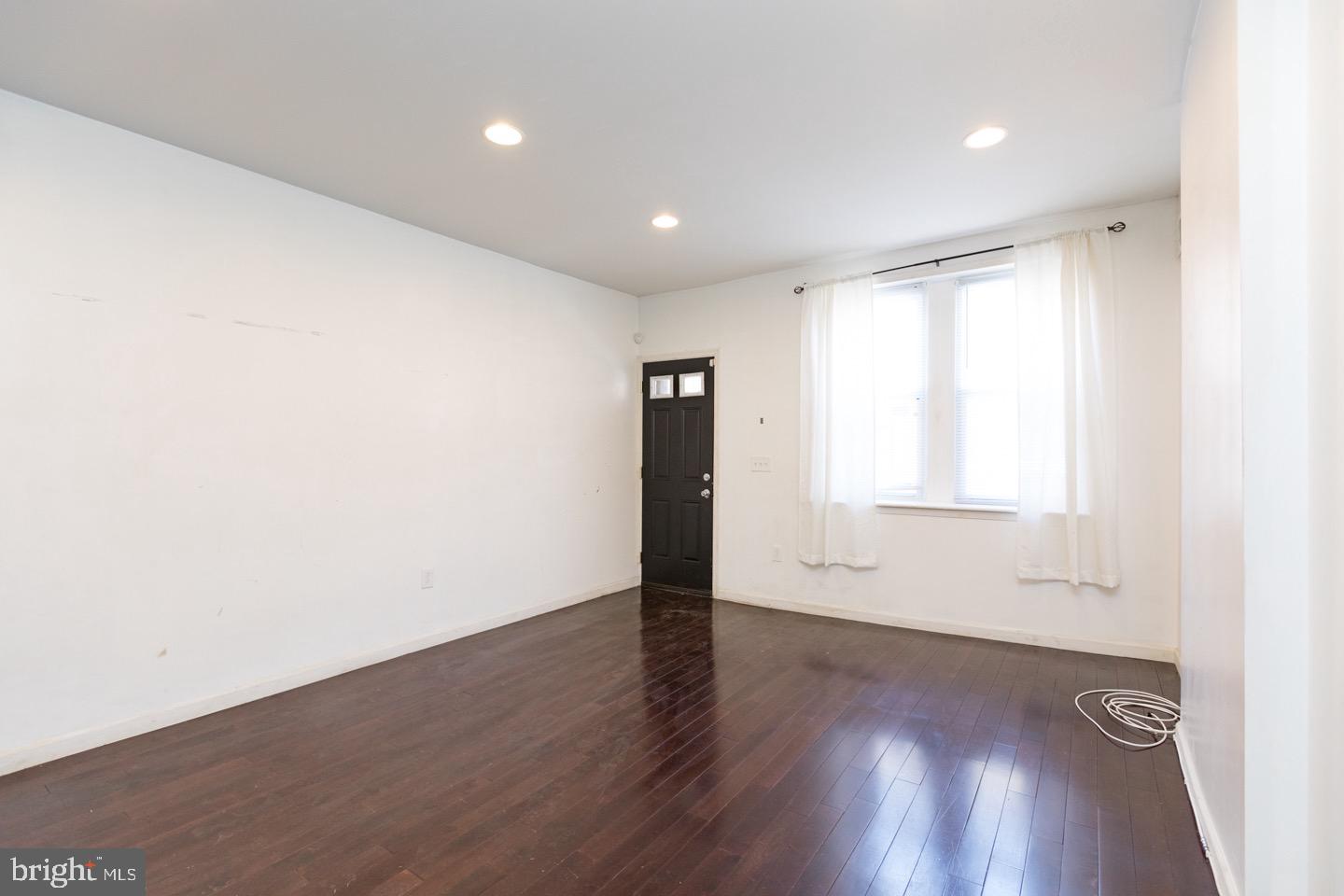 POINT BREEZE - Residential Lease