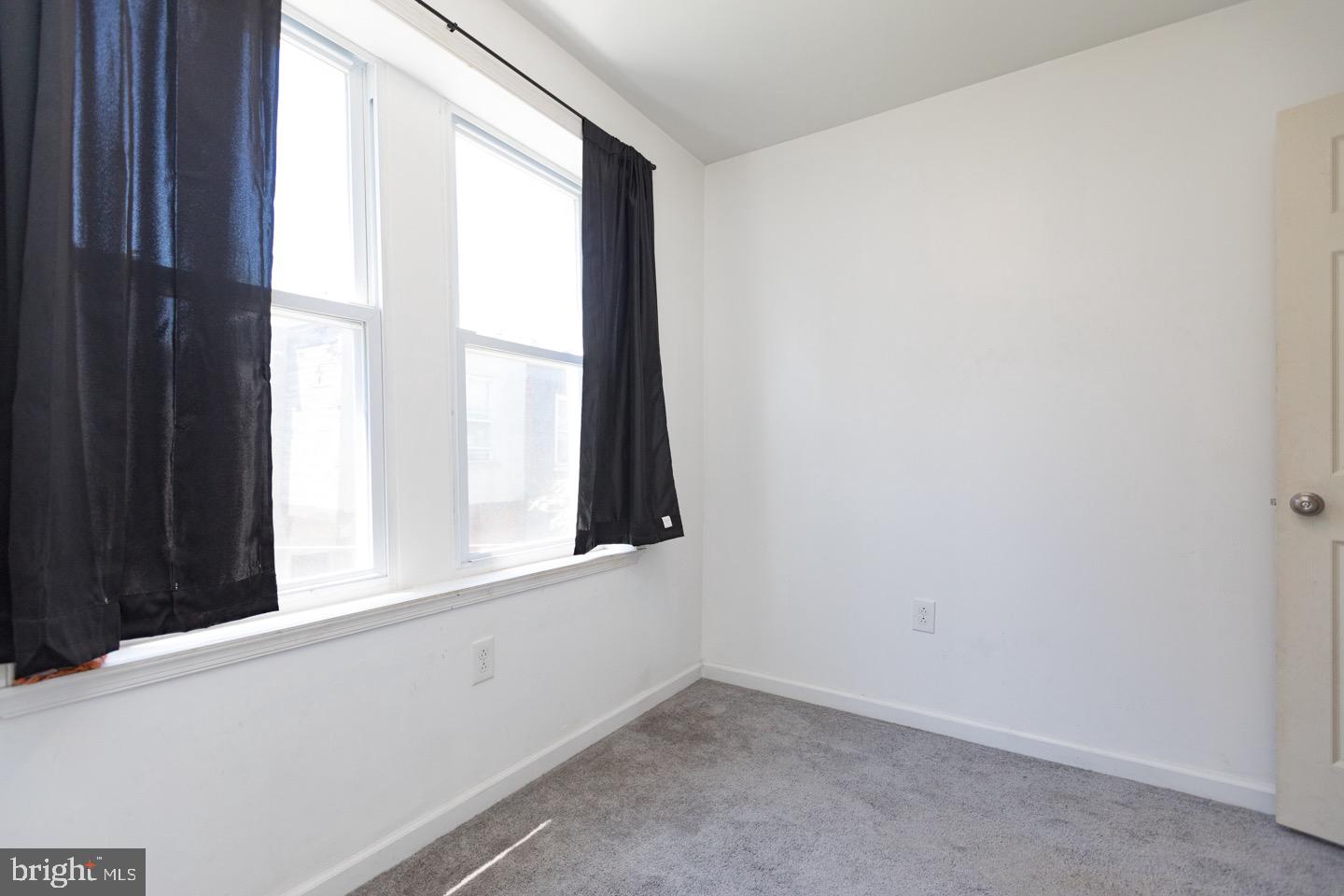 POINT BREEZE - Residential Lease