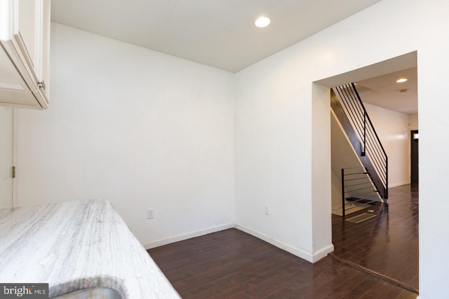 POINT BREEZE - Residential Lease