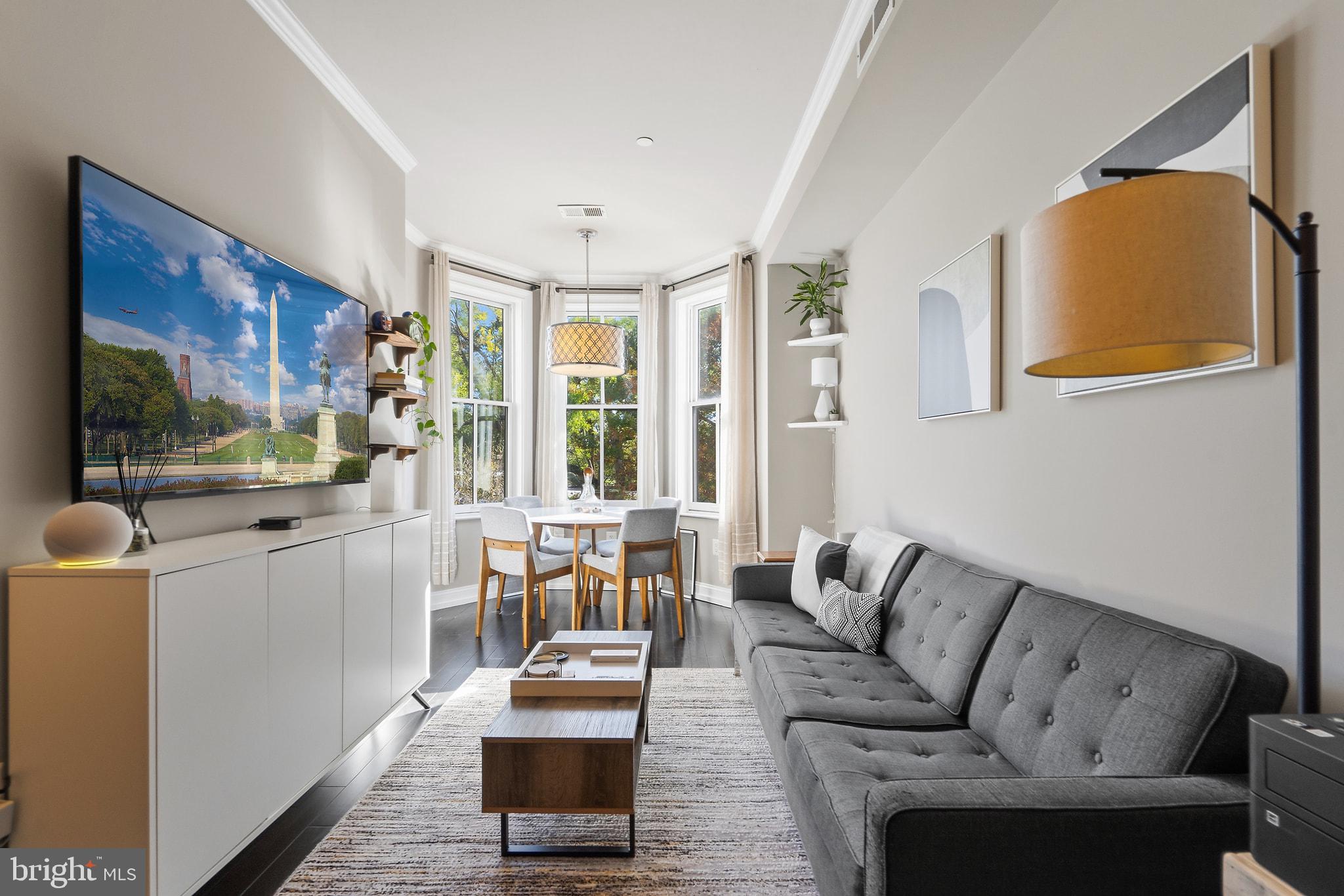 418 SEWARD SQUARE SE 2