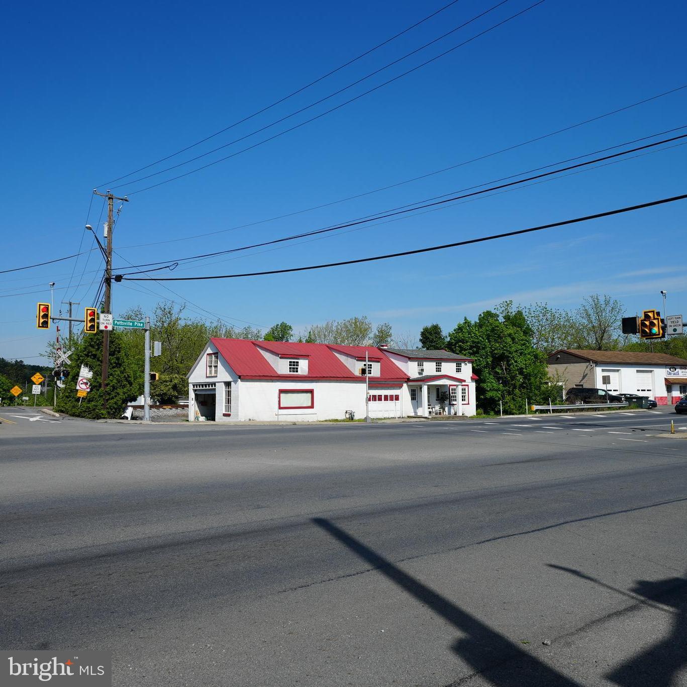 5806 POTTSVILLE PIKE