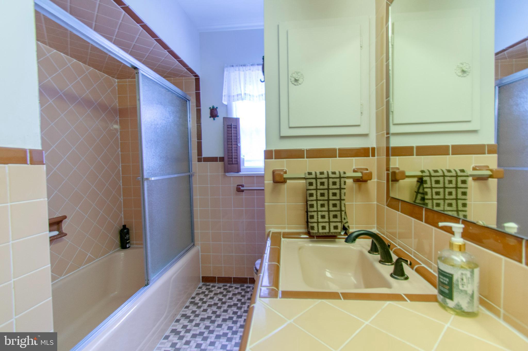 ALGONQUIN - Residential