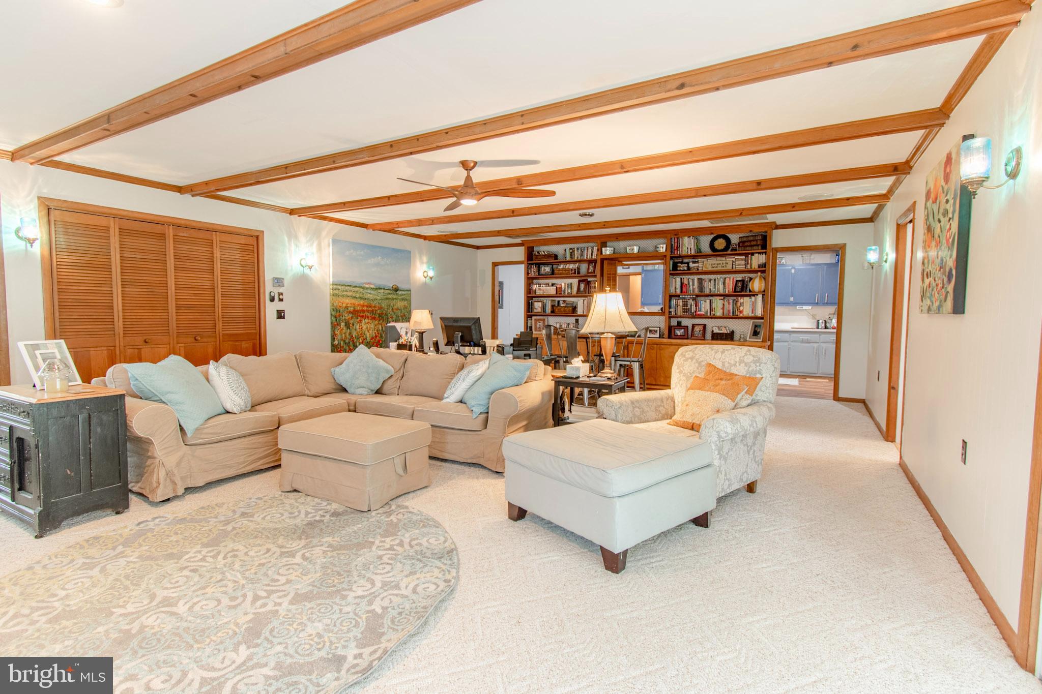 ALGONQUIN - Residential