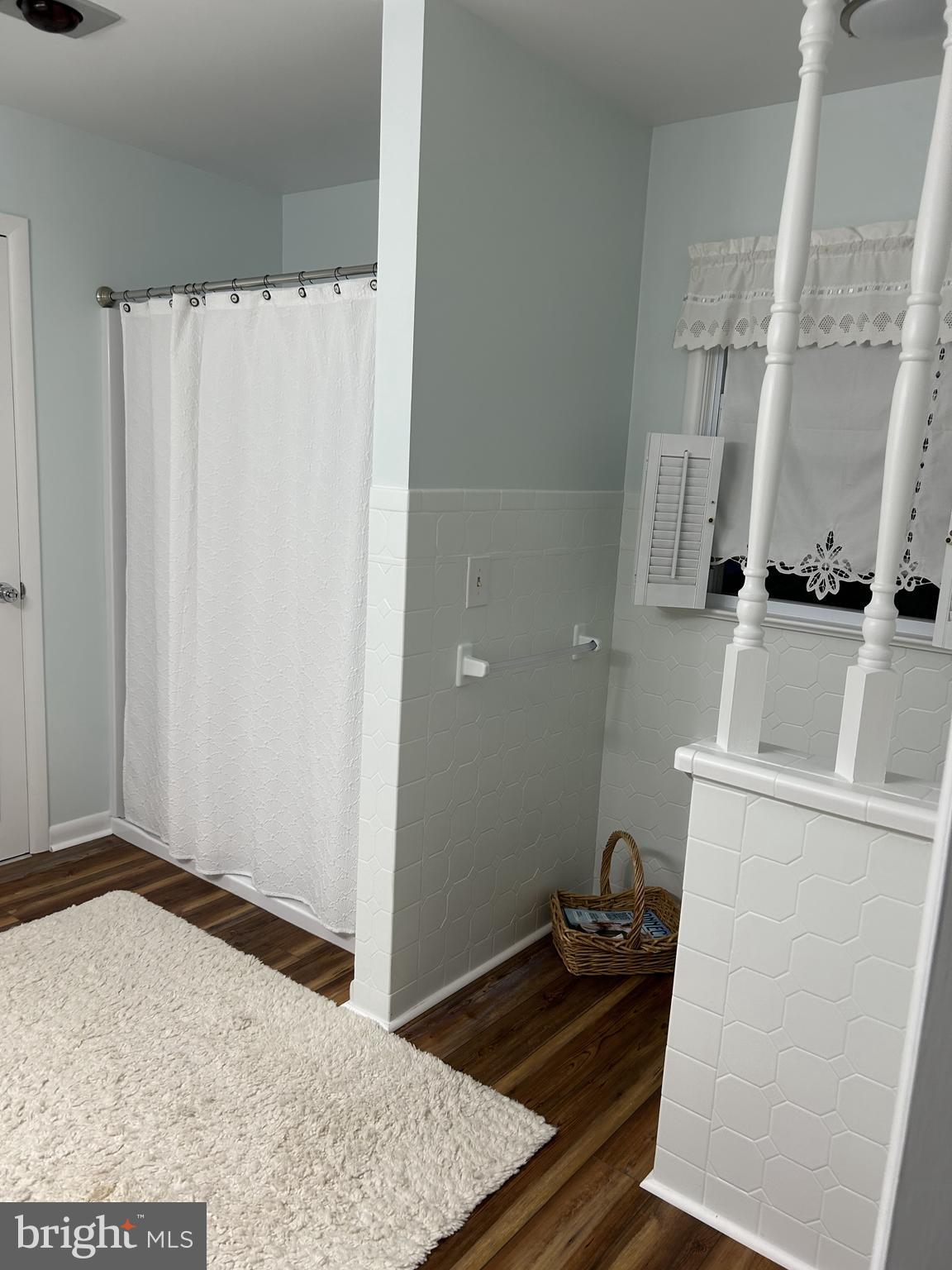 ALGONQUIN - Residential