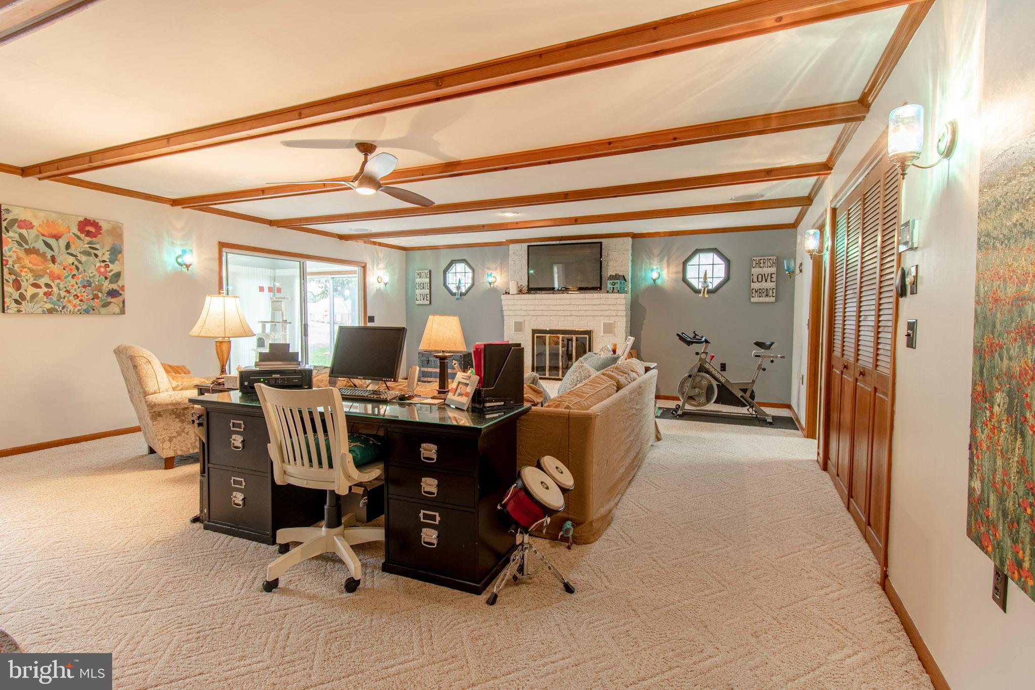 ALGONQUIN - Residential