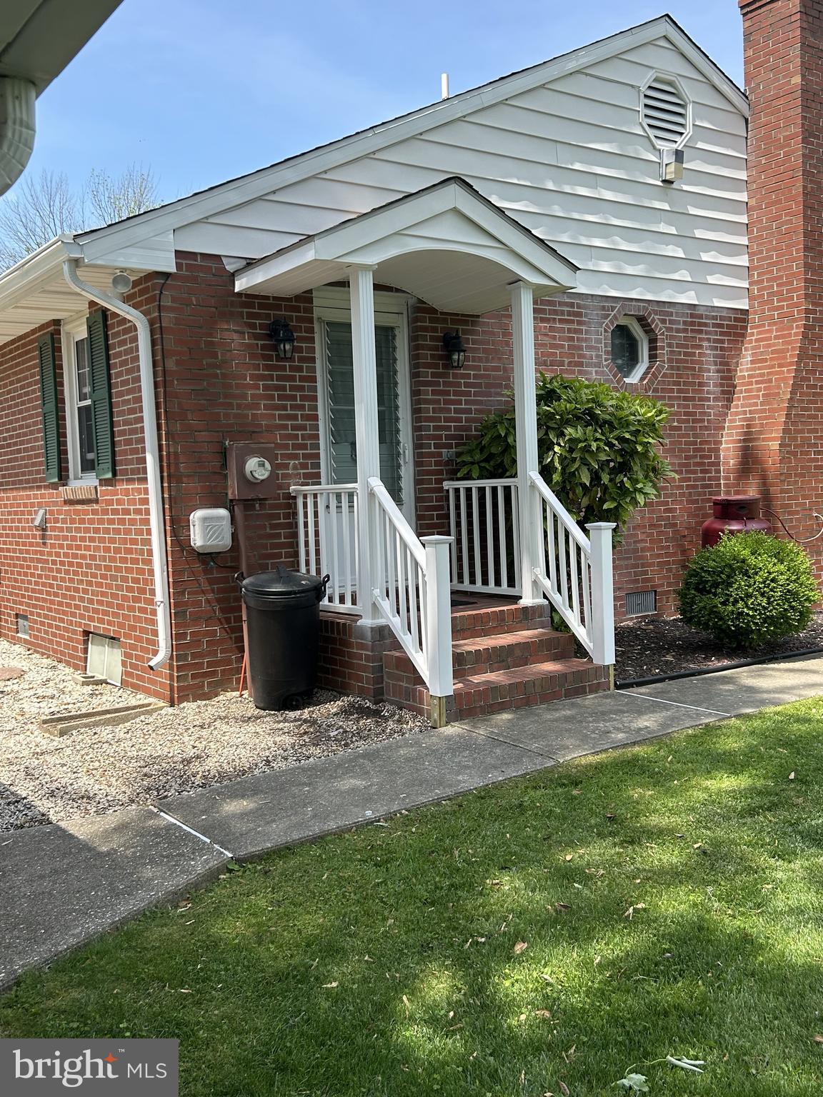 ALGONQUIN - Residential