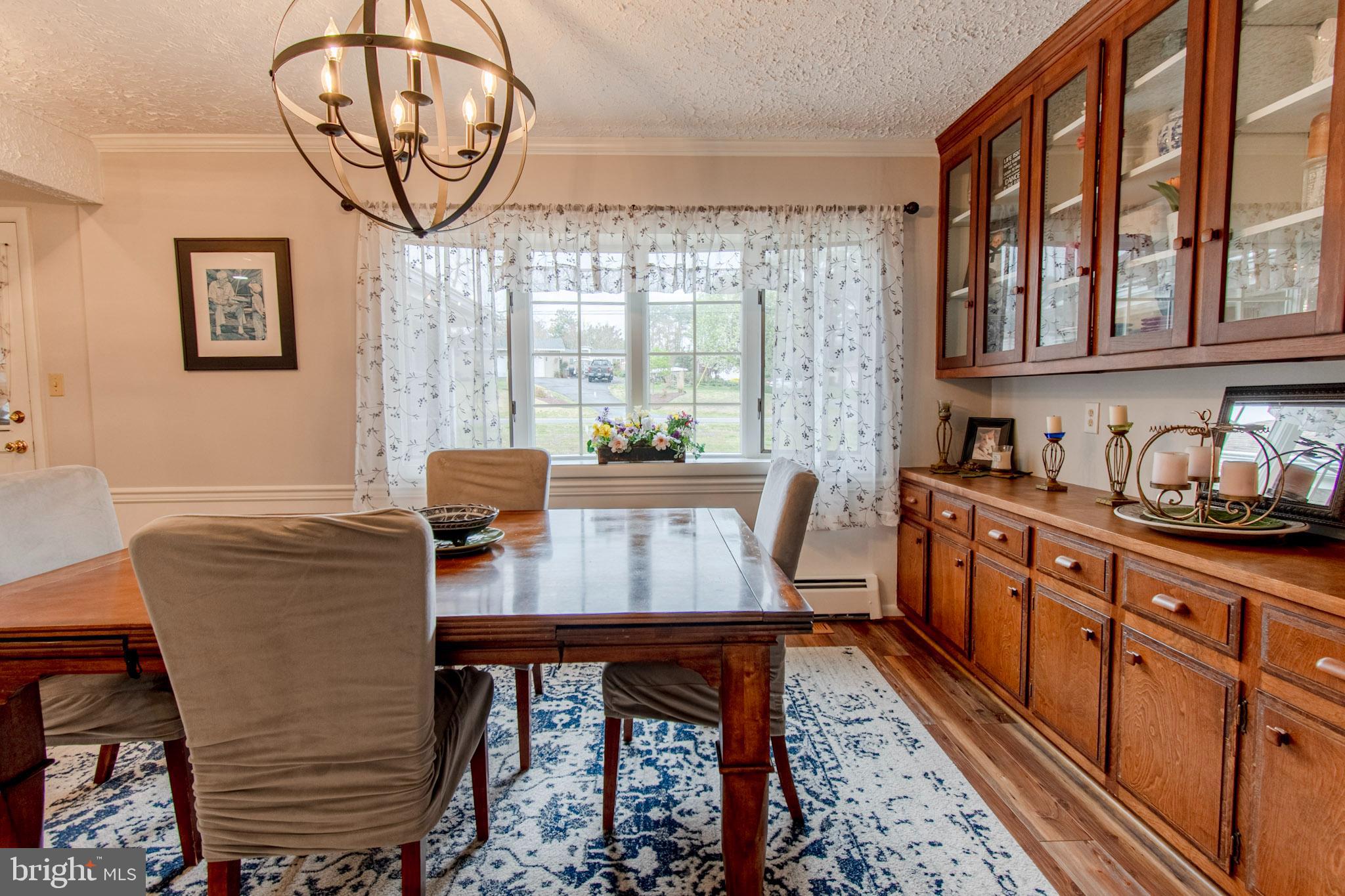 ALGONQUIN - Residential