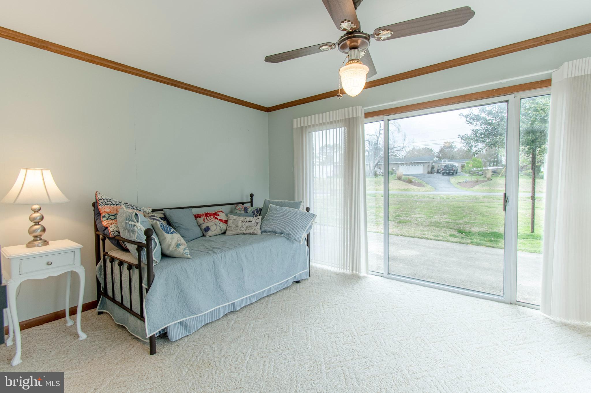 ALGONQUIN - Residential